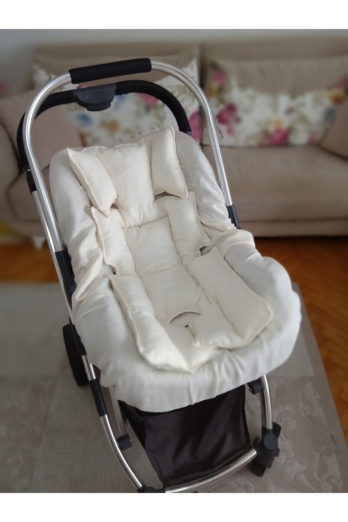 Wenaris ÇİFT TARAFLI PANÇO Puset örtüsü, Puset minderi, Puset çarşafı, 3 parça fotoğrafı 2 (önizleme)