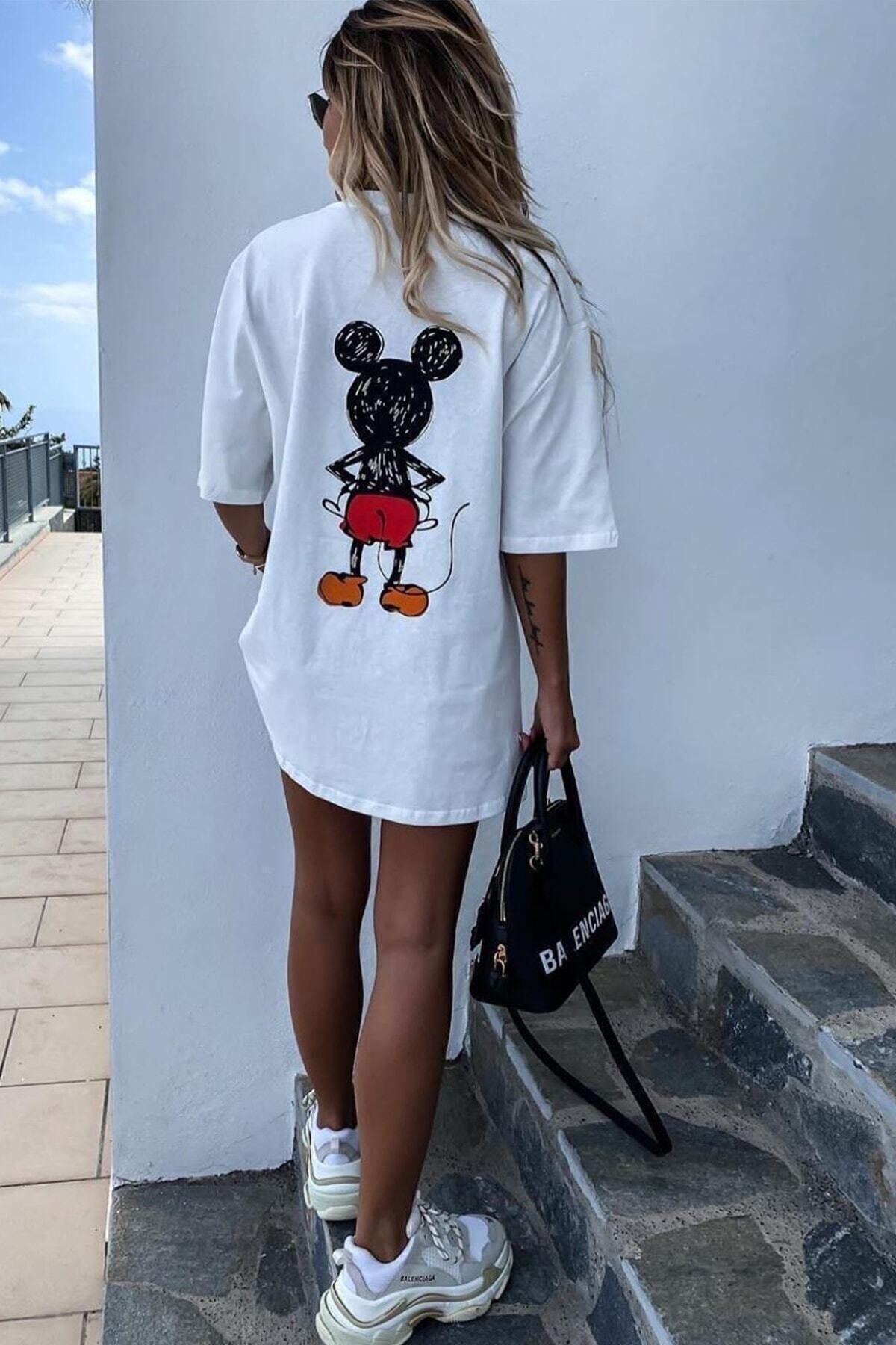 Unique MODA MOSAIC - Kadın Beyaz Sırt Baskılı Mickey Mouse T-shirt