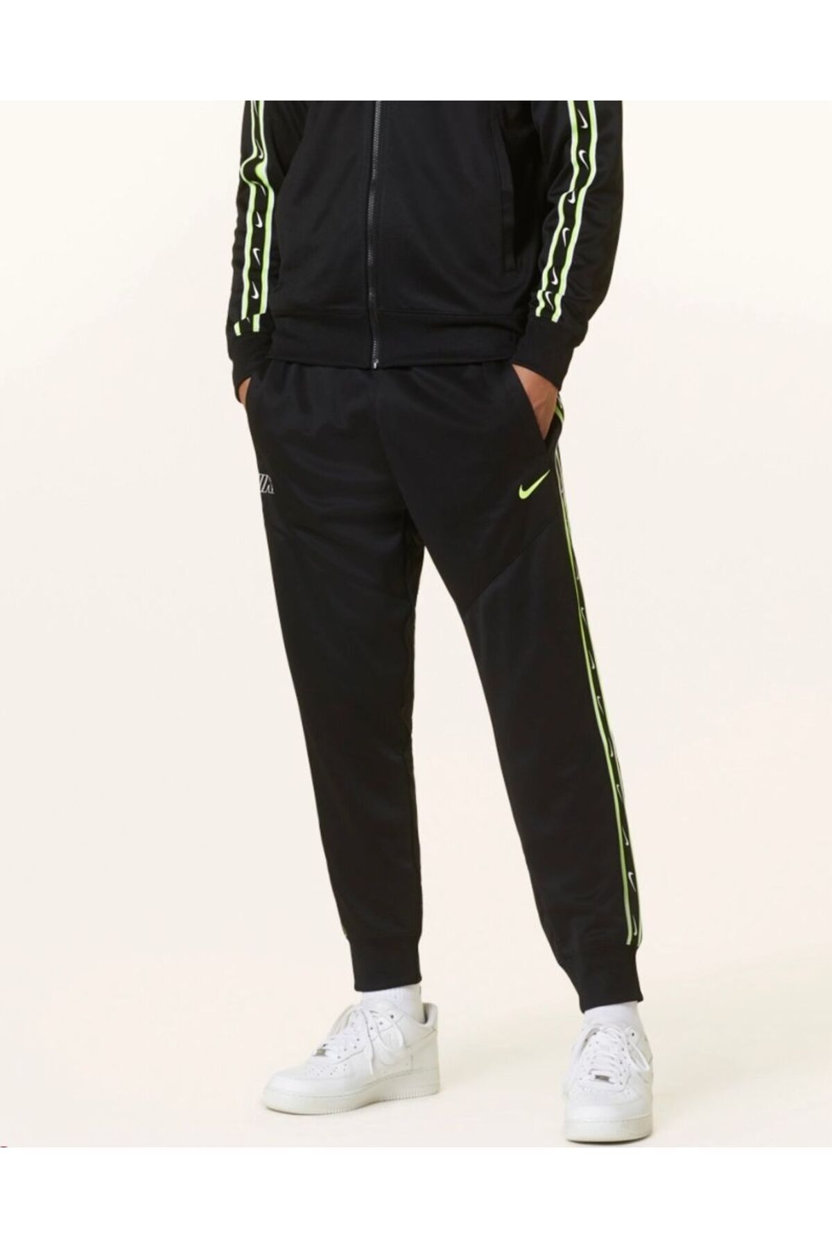 Nike Sportswear Repeat Jogger Erkek E ofman Alt Erkek Spor Outdoor