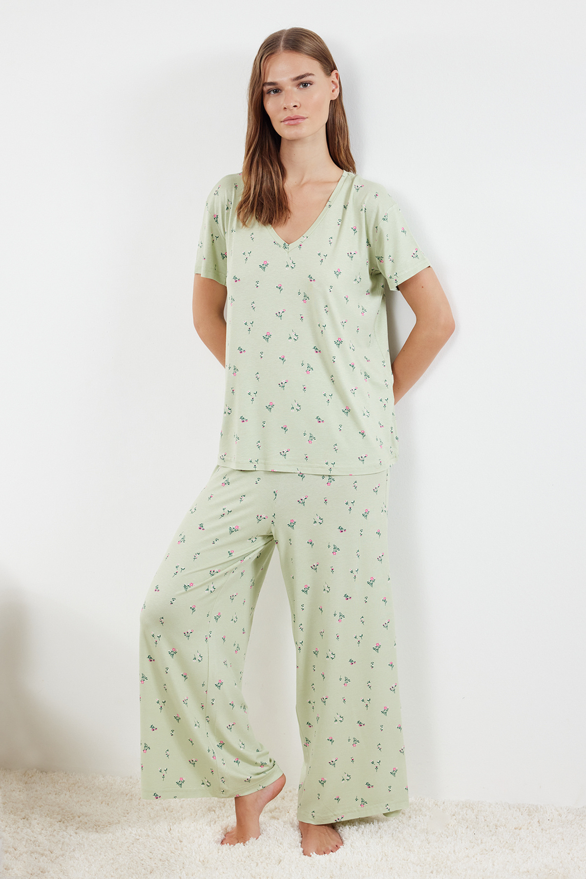 Trendyolmilla  Mint-Çok Renkli Çiçekli Örme Pijama Takımı THMSS24PT00231 - Görsel 2