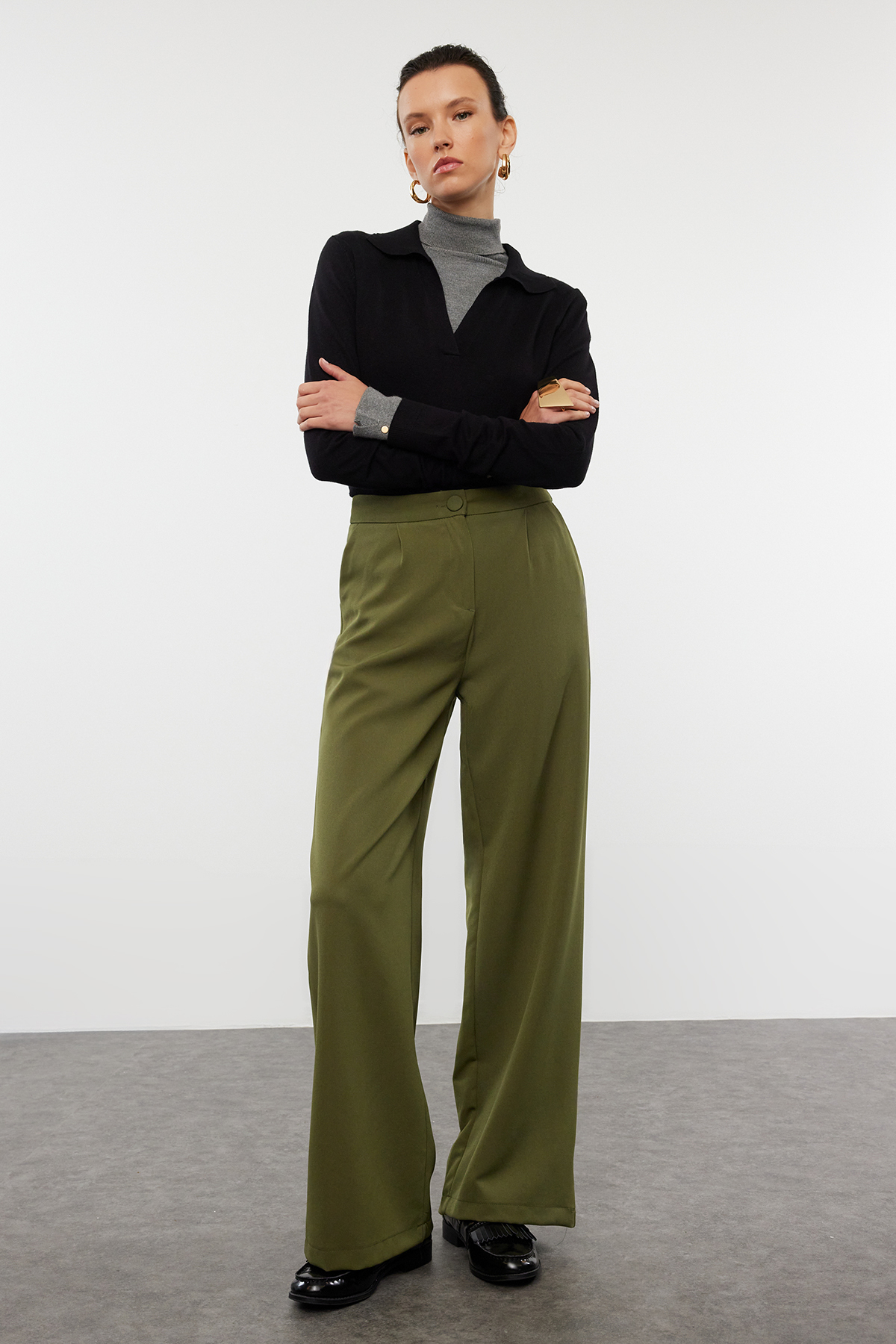 Trendyolmilla  Haki Geniş Paça/Wide Leg Pilili Dokuma Kumaş Pantolon TWOSS21PL0189 - Görsel 2