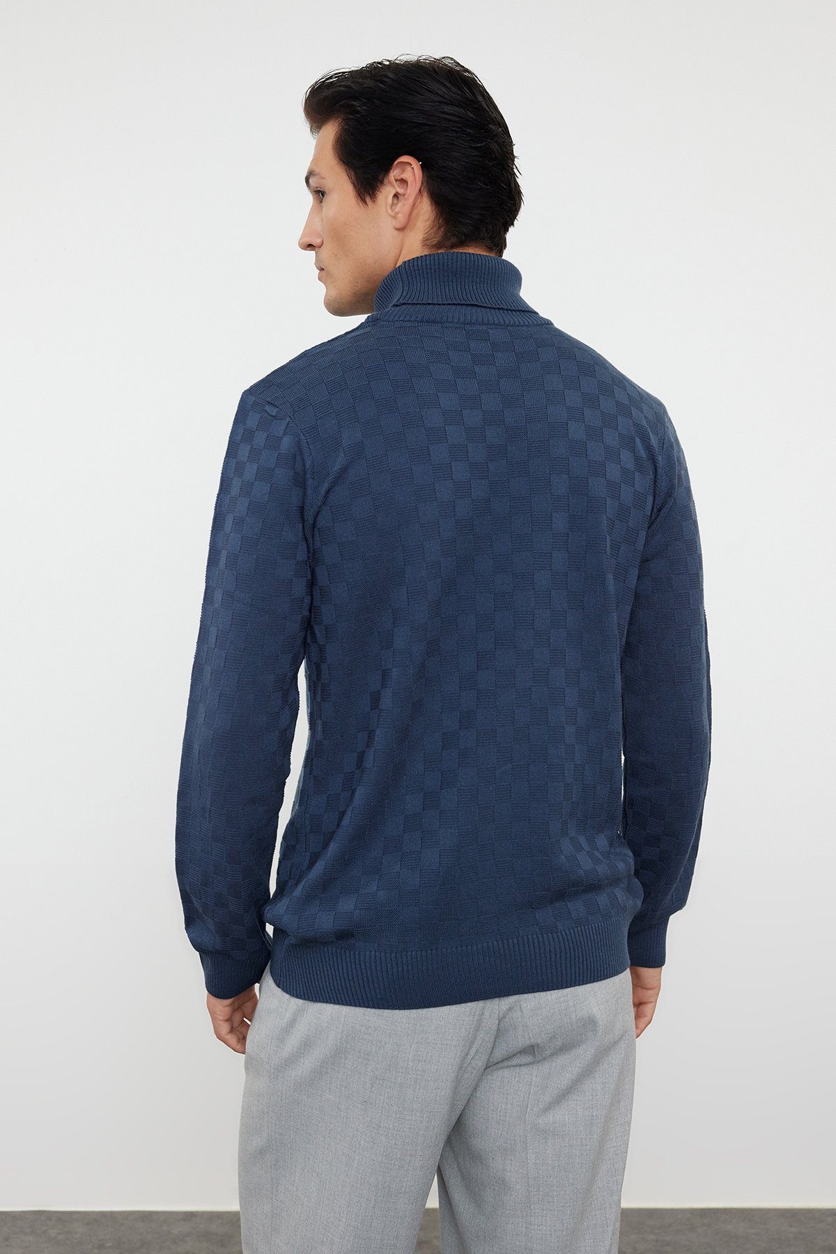 Trendyol Collection-Светр з фактурною в'язкою з водолазкою Indigo TMNAW20VK0004 5