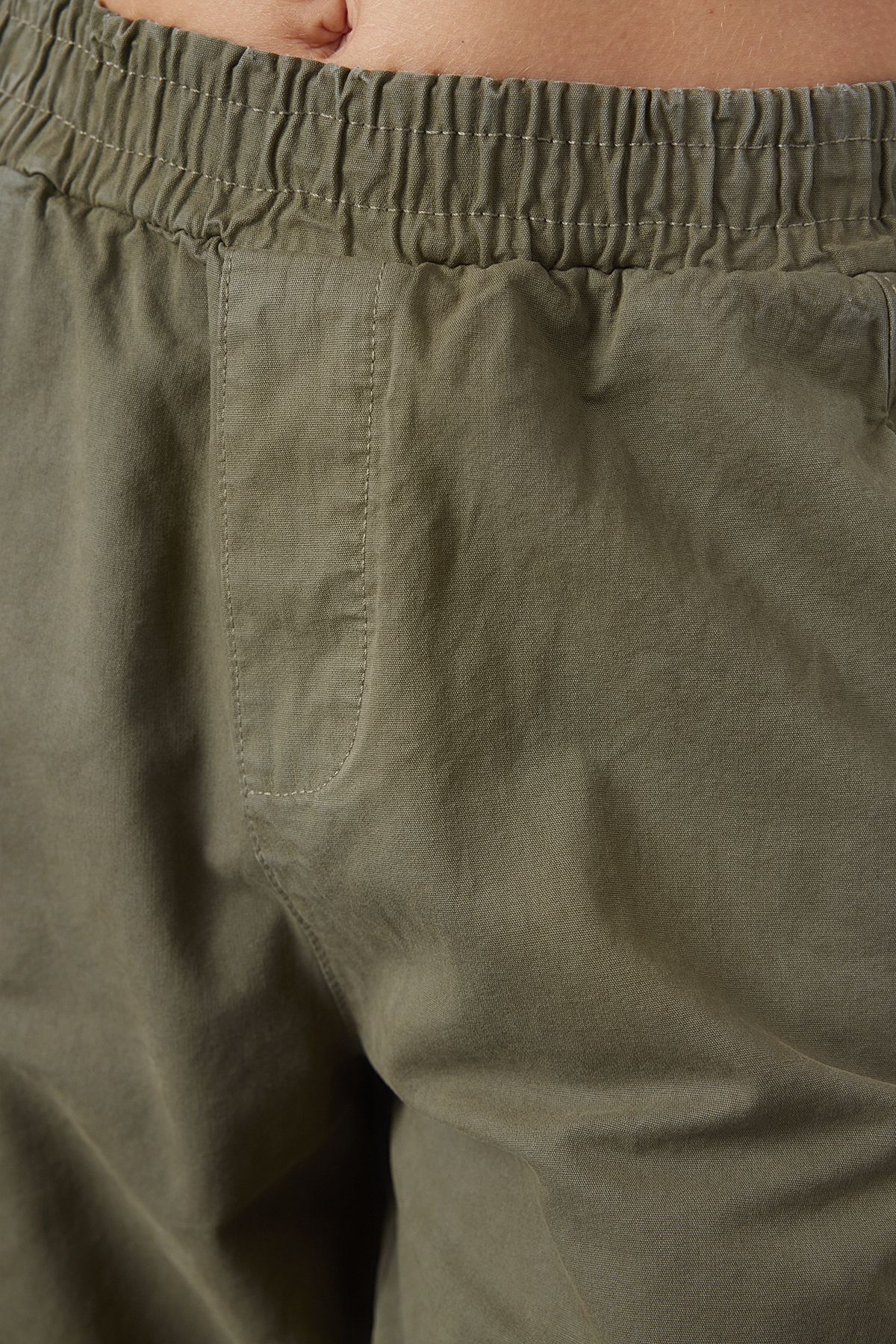 Trendyol Collection-Khakifarbene Baggy-Jeans mit hoher Taille – Barrel Cut TWOAW25JE00042 4