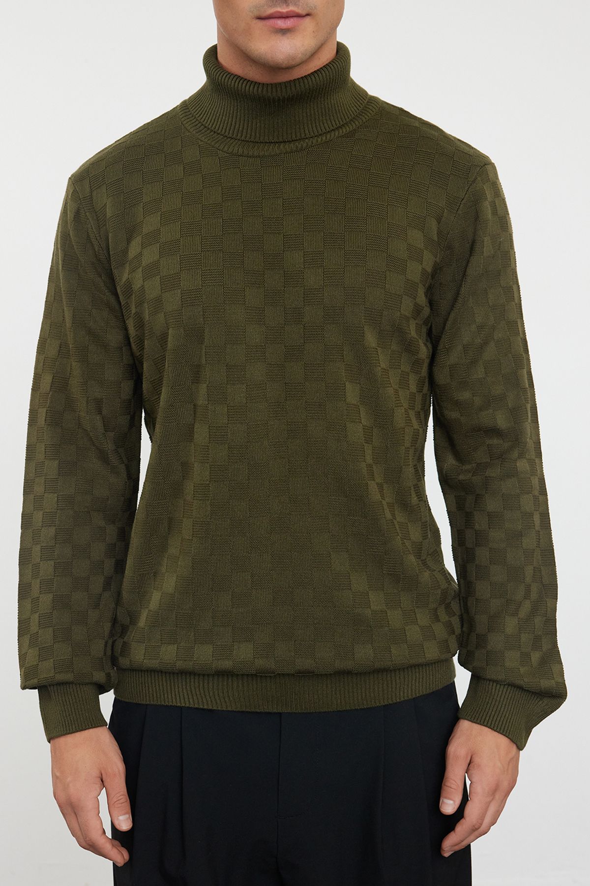 Trendyol Collection-Khakifarbener Slim-Rollkragenpullover – kariert/kariert TMNAW20VK0004 3