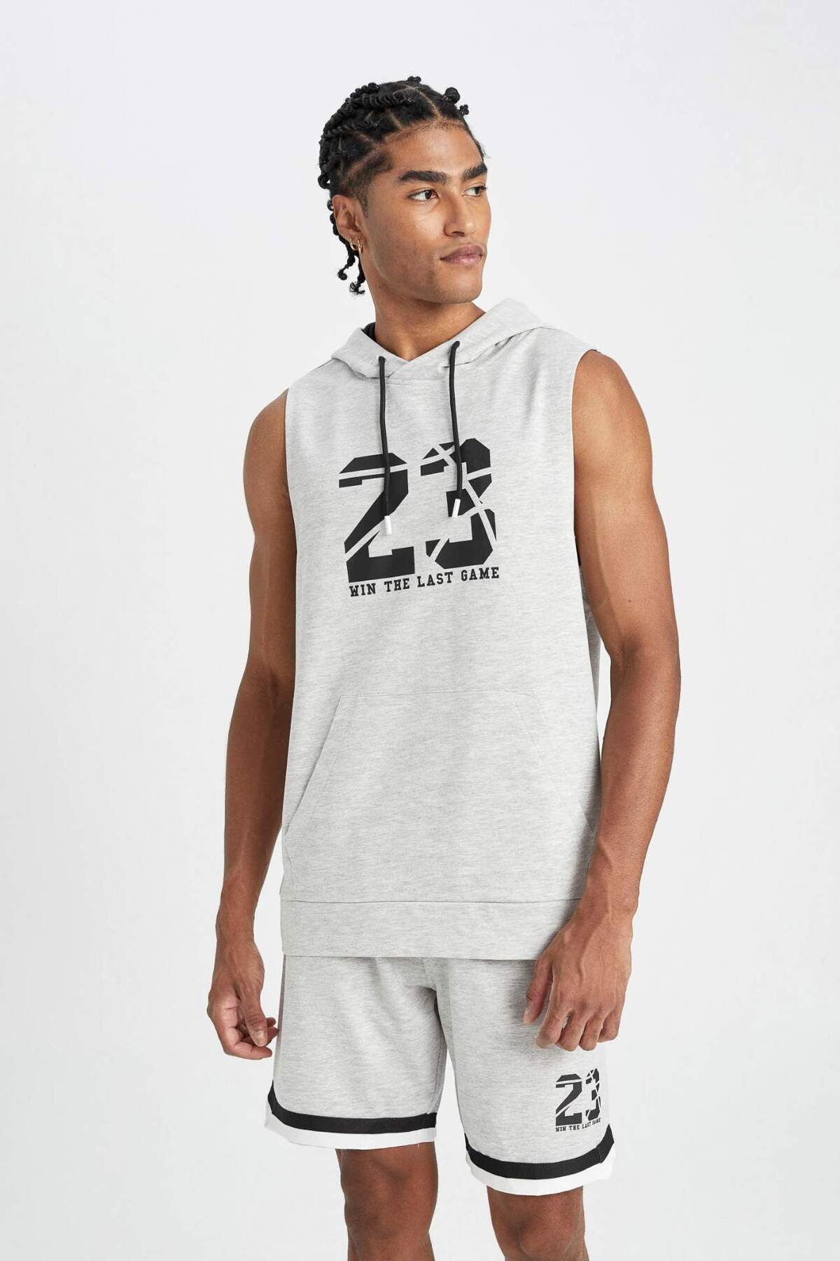 DeFacto-Defactofit Standard Fit Number Patterned Hooded Sleeveless Undershirt Z5603az23sp 4