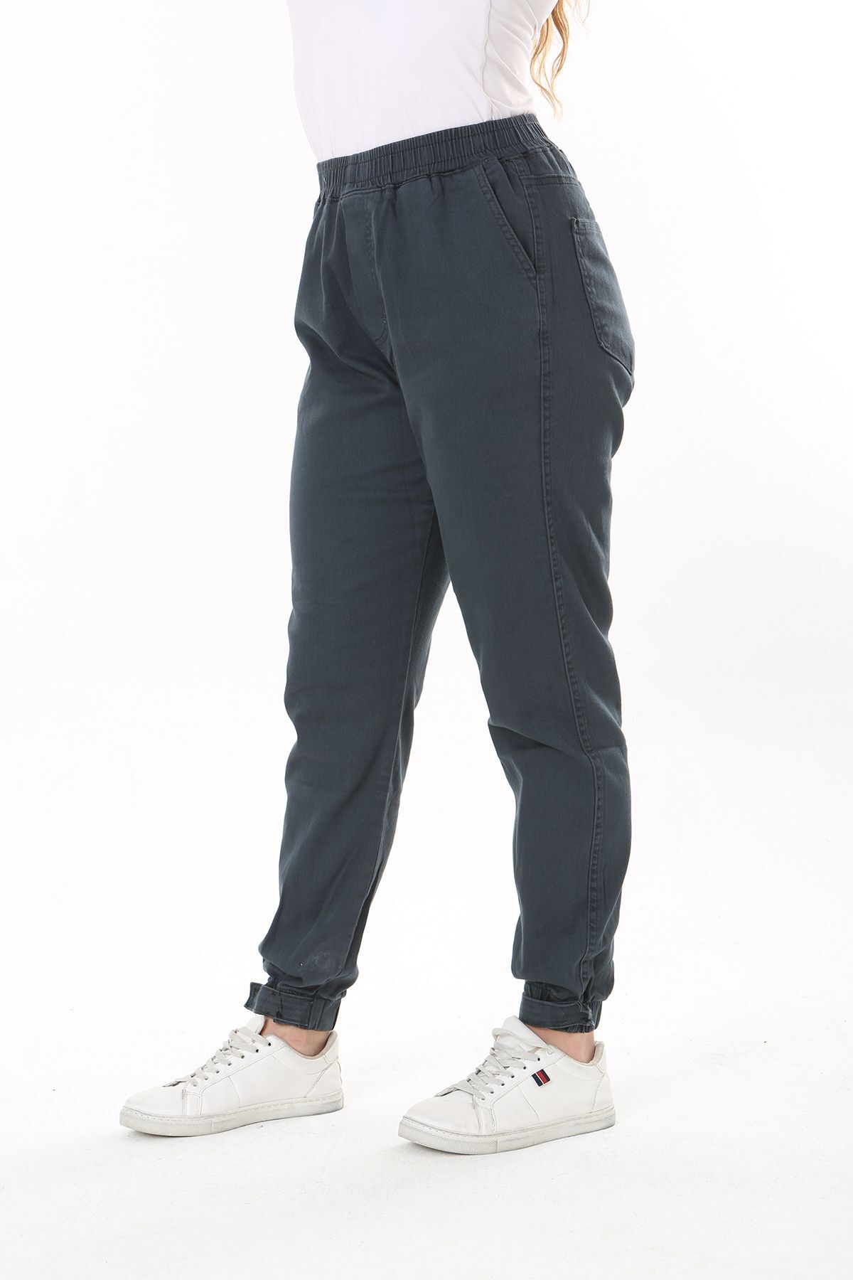 Şans-Women's Large Size Smoked Lycra 4-Pocket Jeans with Elastic Waist and Legs 65N37827 5