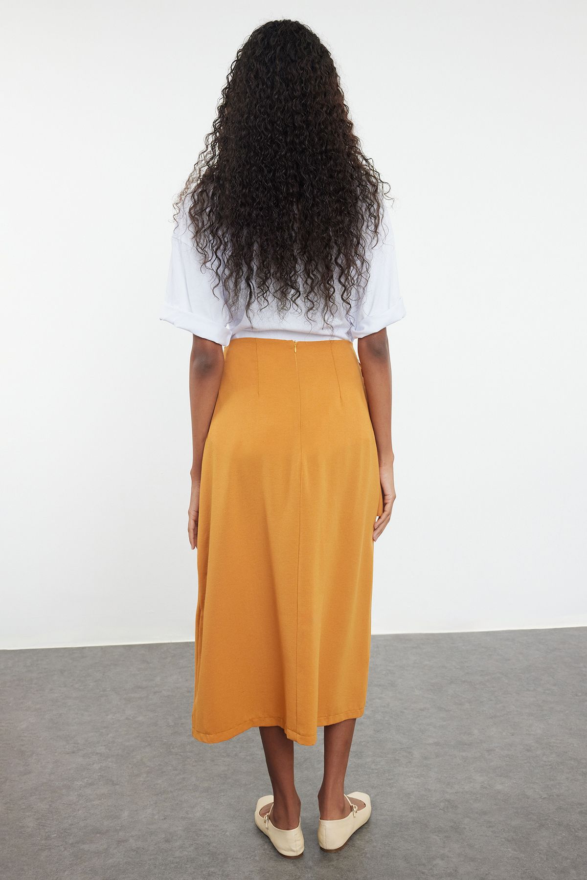 Trendyol Modest-Zimtfarbener gewebter Rock in Leinenoptik – Zweireihig und mit Bindedetail TCTSS24EE00002 5