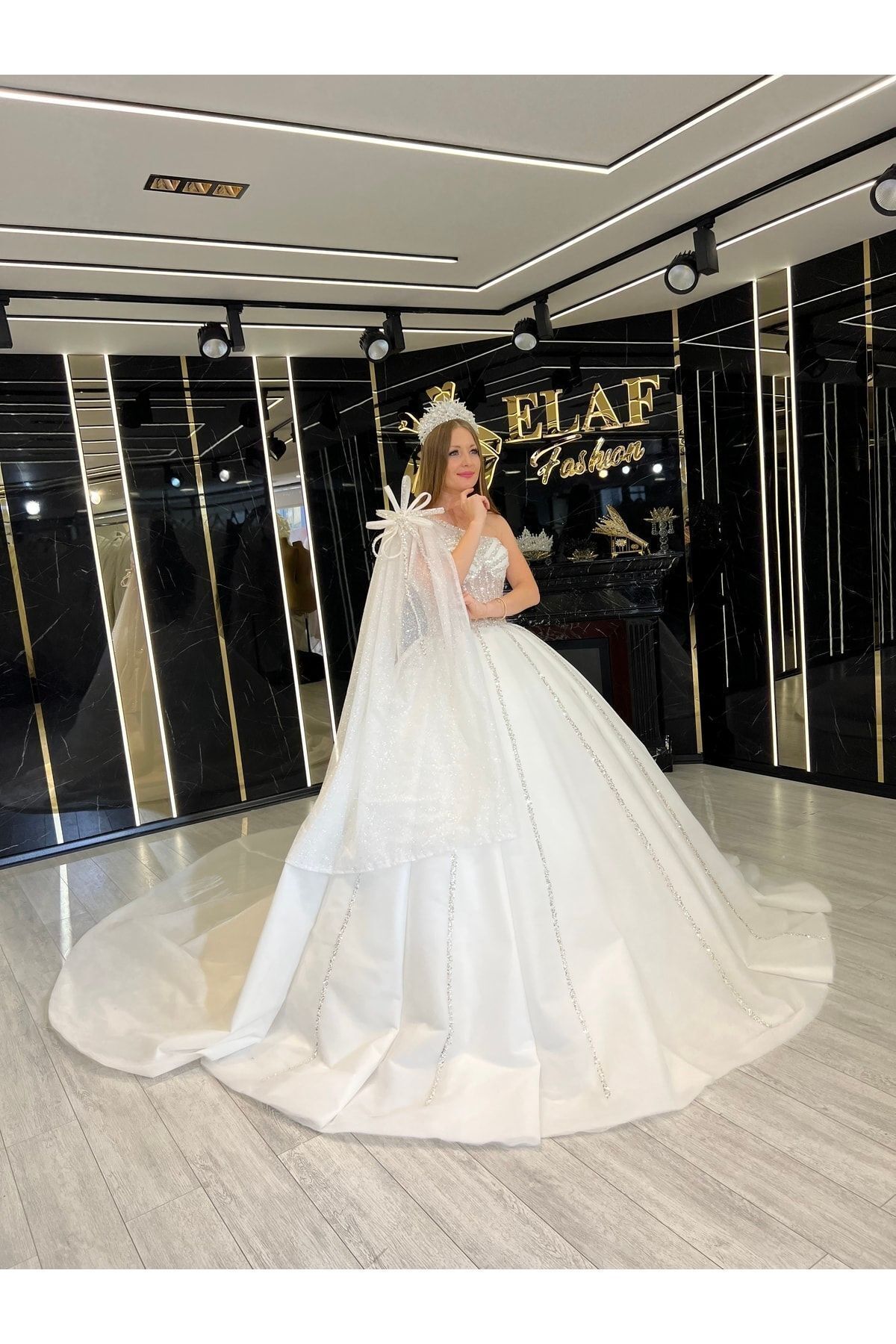 https://cdn.dsmcdn.com/ty1445/product/media/images/prod/QC/20240726/18/ff9af59c-6758-32c8-b6c3-e327cb930dbf/1_org_zoom.jpg