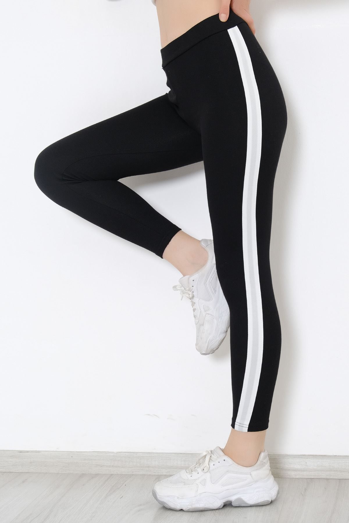 Moka Shopin-MokaShopin Black and White Single Stripe Tights - 10293.1567 2
