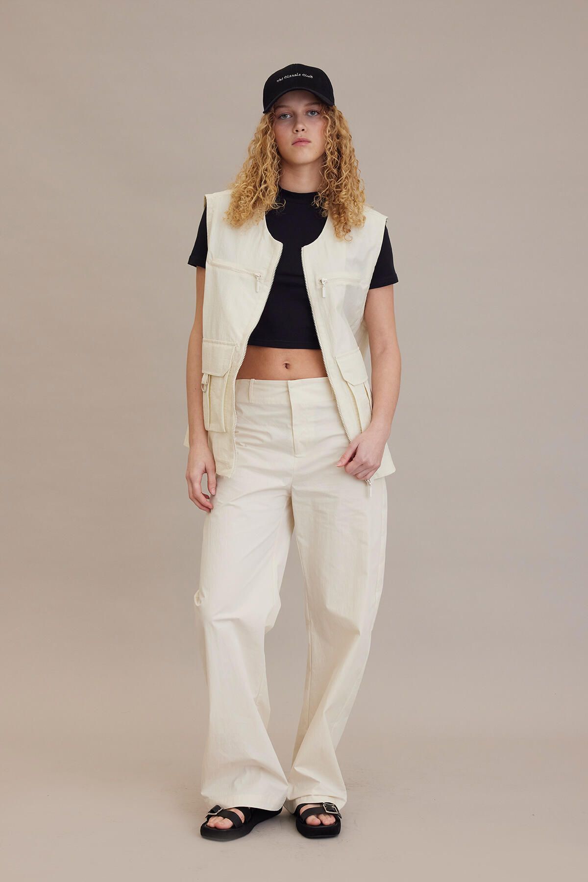 Manuka-VEST WITH TECHNICAL DETAIL VANILY 3