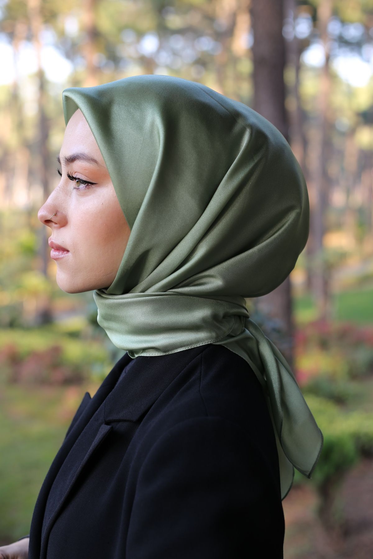 Akel Düz Kristal Tesettür Eşarp Ebat 95 x 95 cm