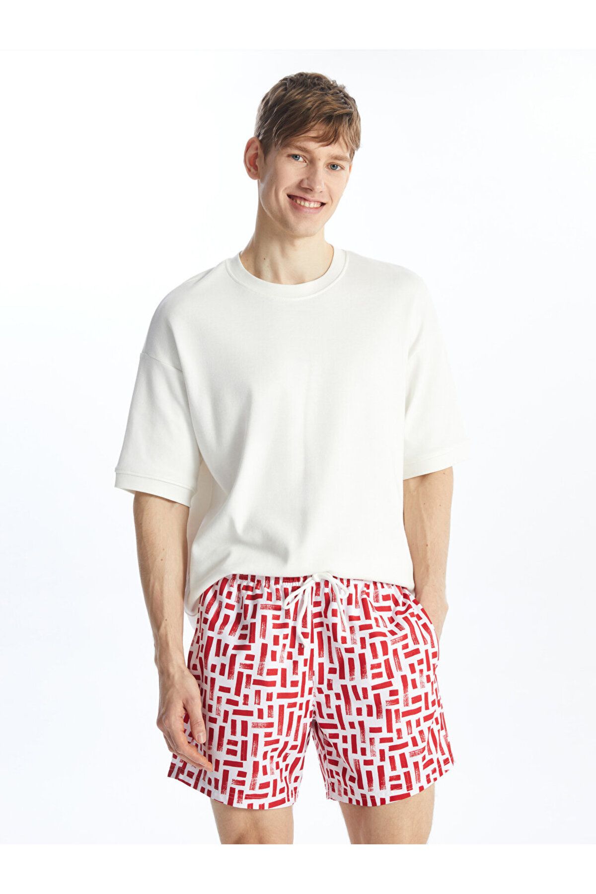 LC Waikiki-Men's Patterned Short Length Sea Shorts 1