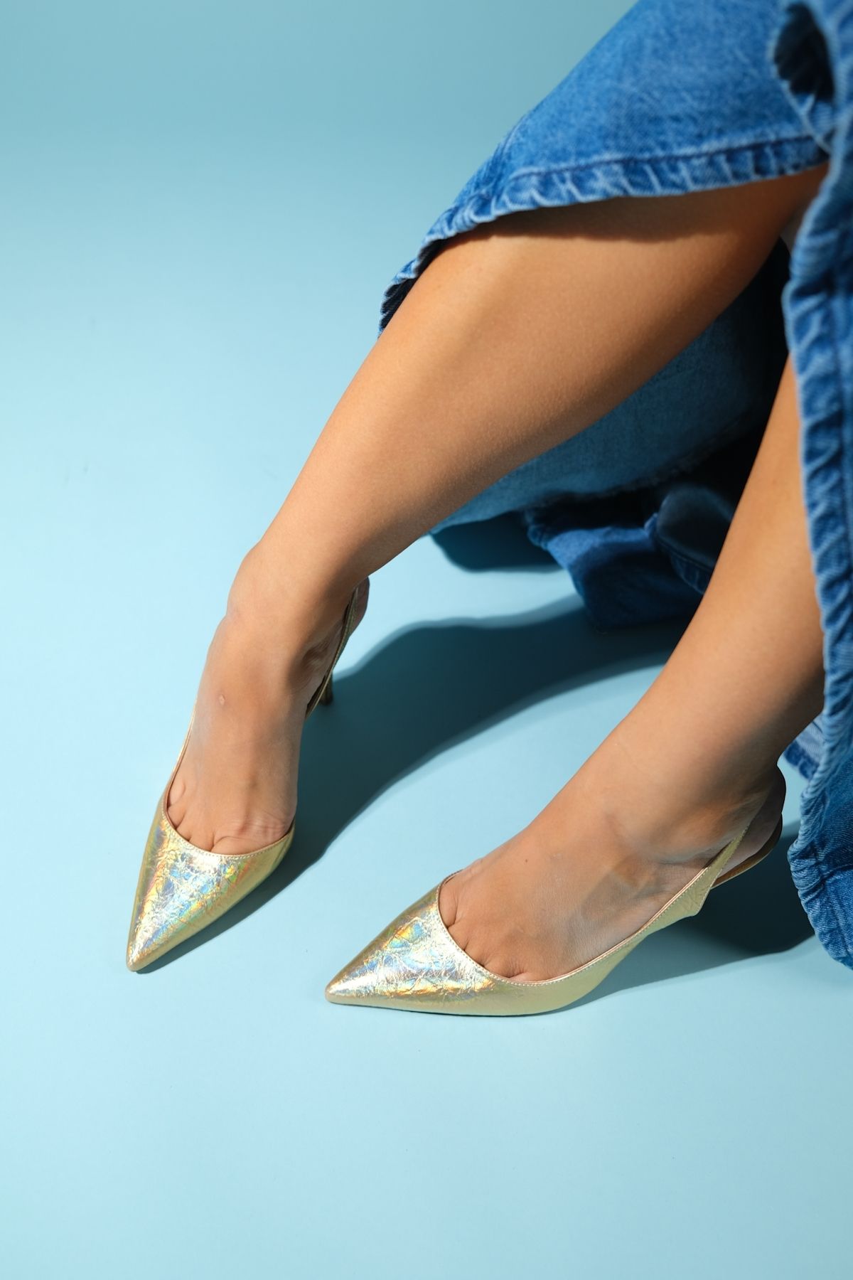 کفش پاشنه کلاسیک طلایی زنانه بلند هولوگرام luvishoes