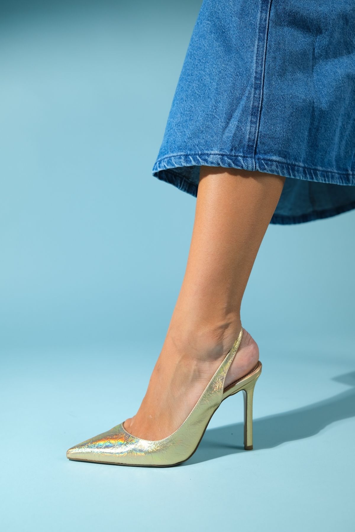 کفش پاشنه کلاسیک طلایی زنانه بلند هولوگرام luvishoes