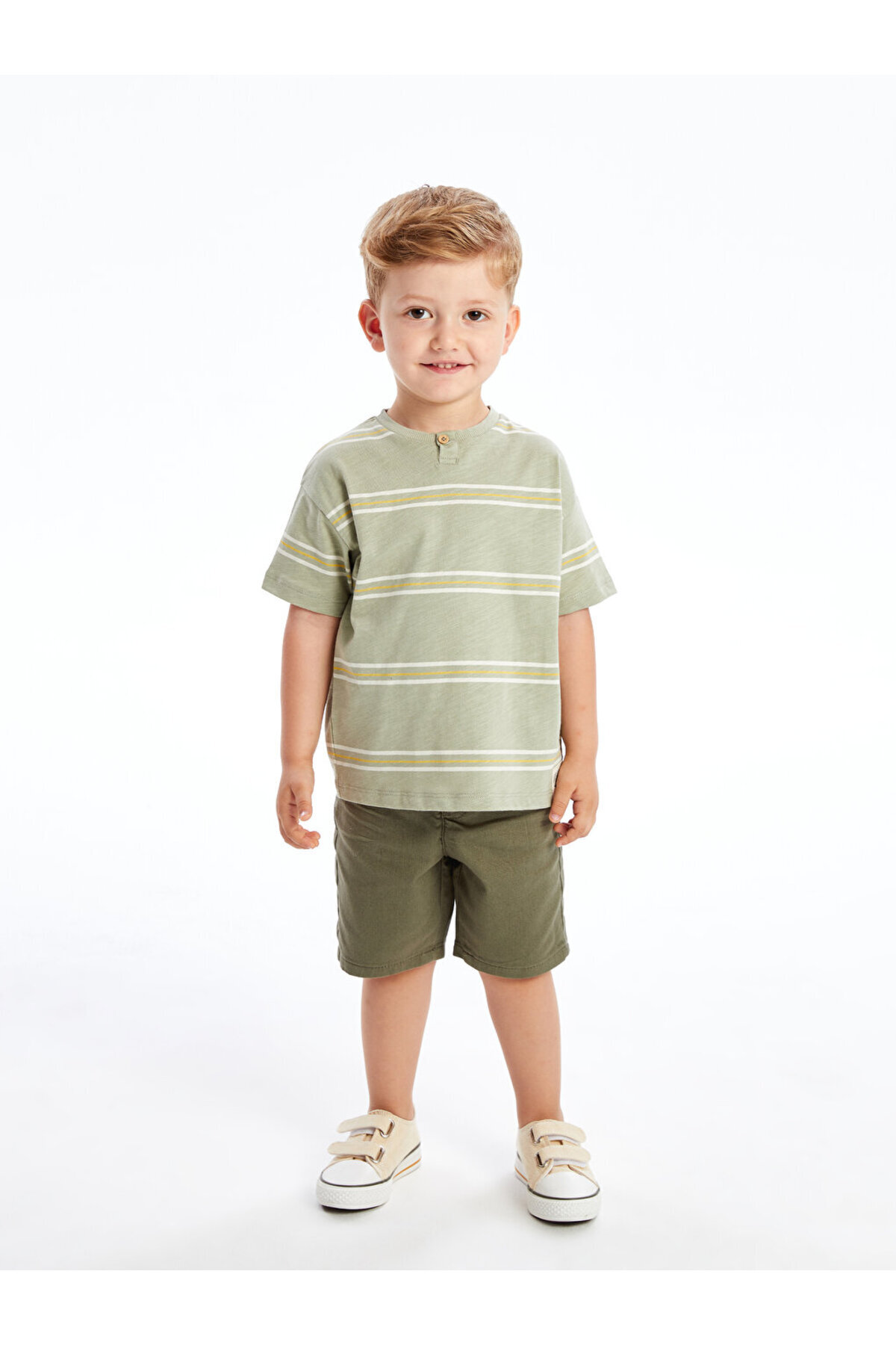 شورت و شلوارک ال سی وایکیکی MPS4FV73Z1 شورت و شلوارک ال سی وایکیکی MPS4FV73Z1