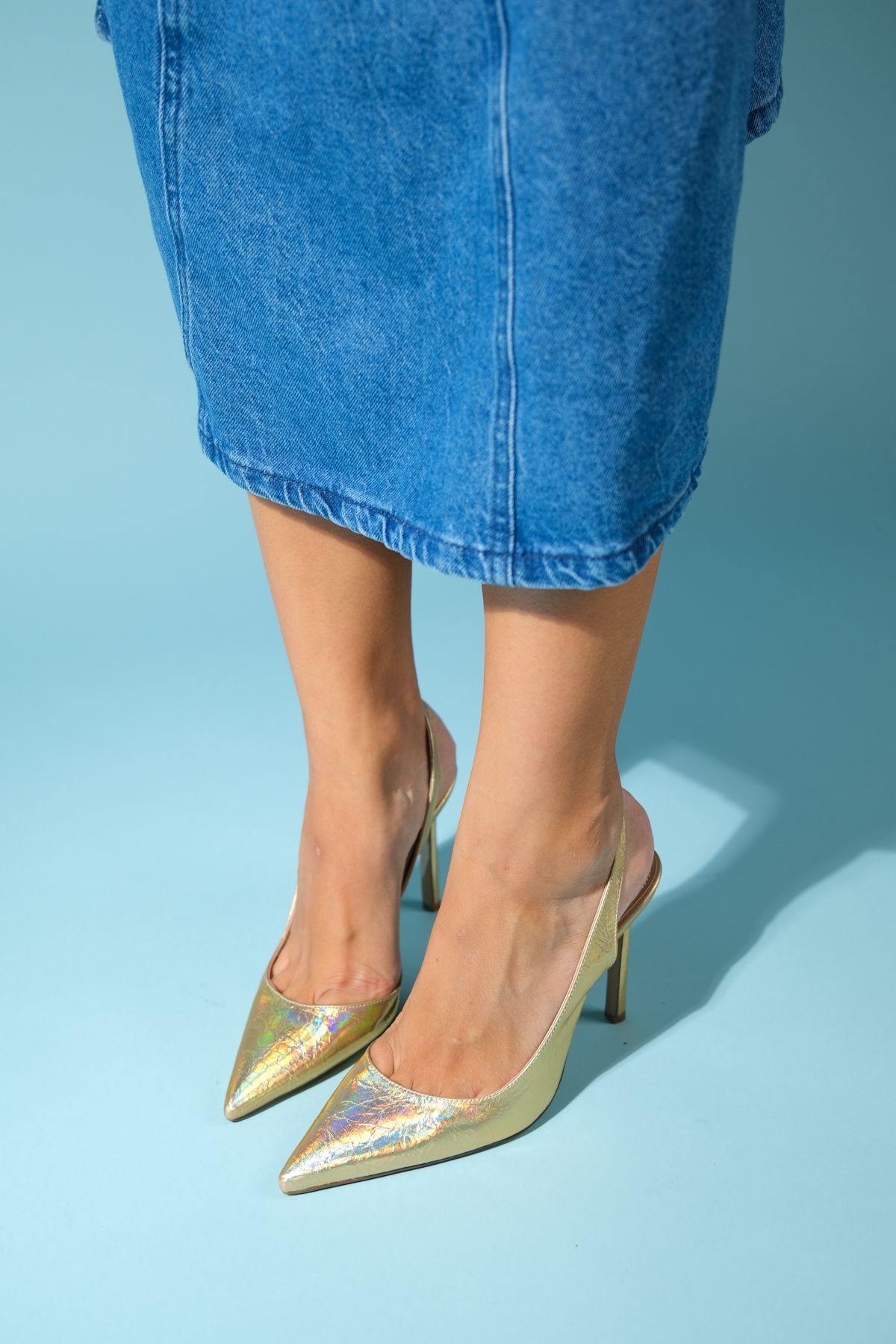 کفش پاشنه کلاسیک طلایی زنانه بلند هولوگرام luvishoes