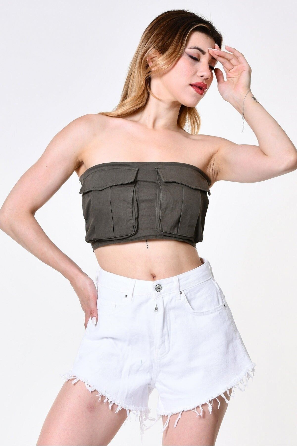 complete the look image