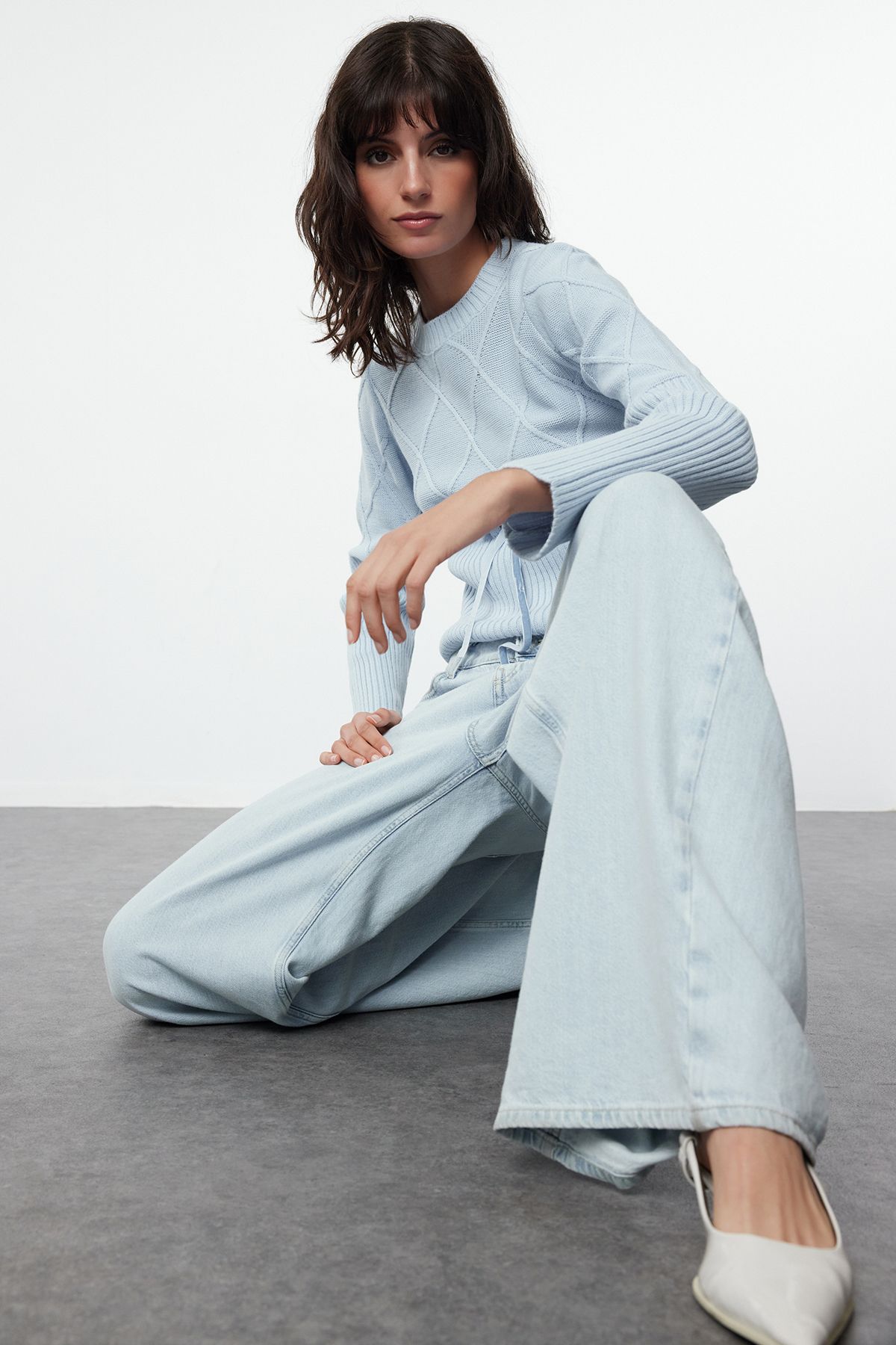 Trendyol Collection Sweter Dzianinowy - Niebieski, Wstążka I Kokarda, Twoaw25kz00225 Kobieta - L