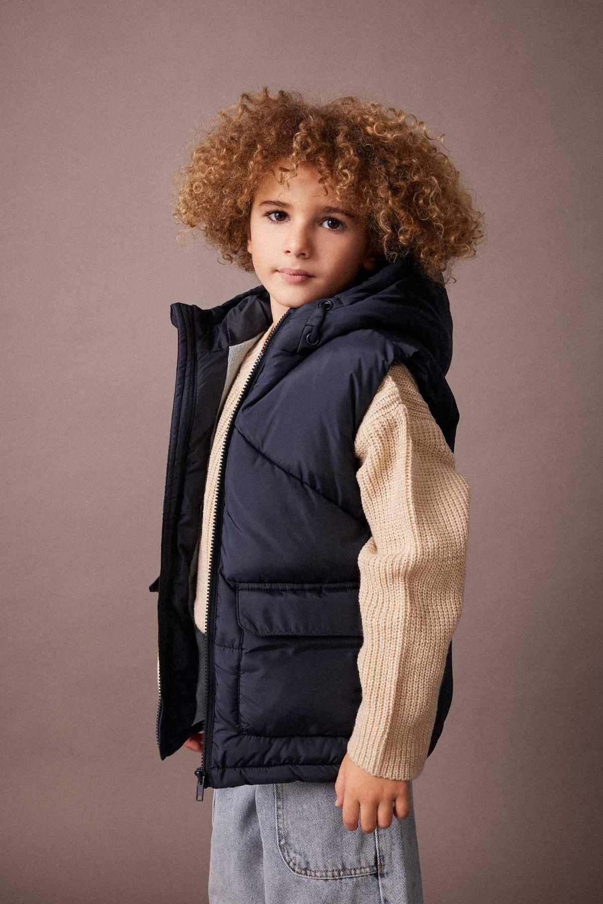 Boy's Hooded Fleece Lined Puffer Vest A2524a823wn