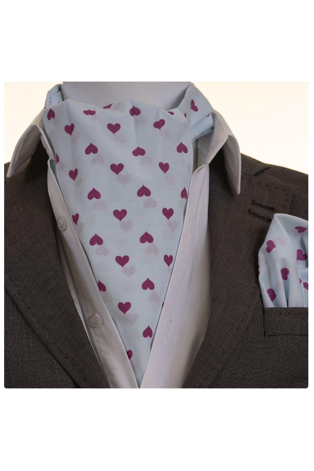Exve Exclusive-Blue Scarf Handkerchief Set with Pink Heart Pattern Printed on it 1
