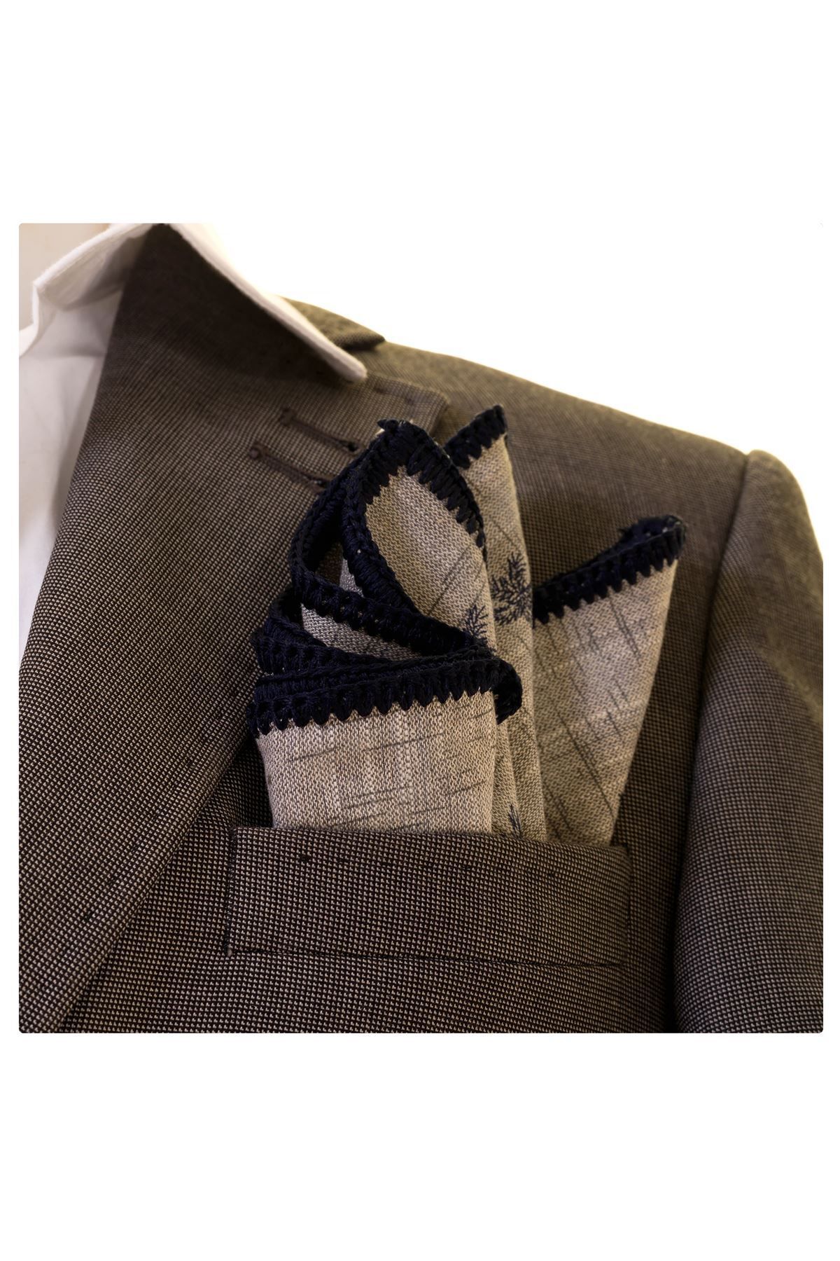 Exve Exclusive Imprimare Palmier Albastru Bleumarin Pe Marginea De In Natural Gri Împletit Batista Guler De Buzunar Masculin - One Size