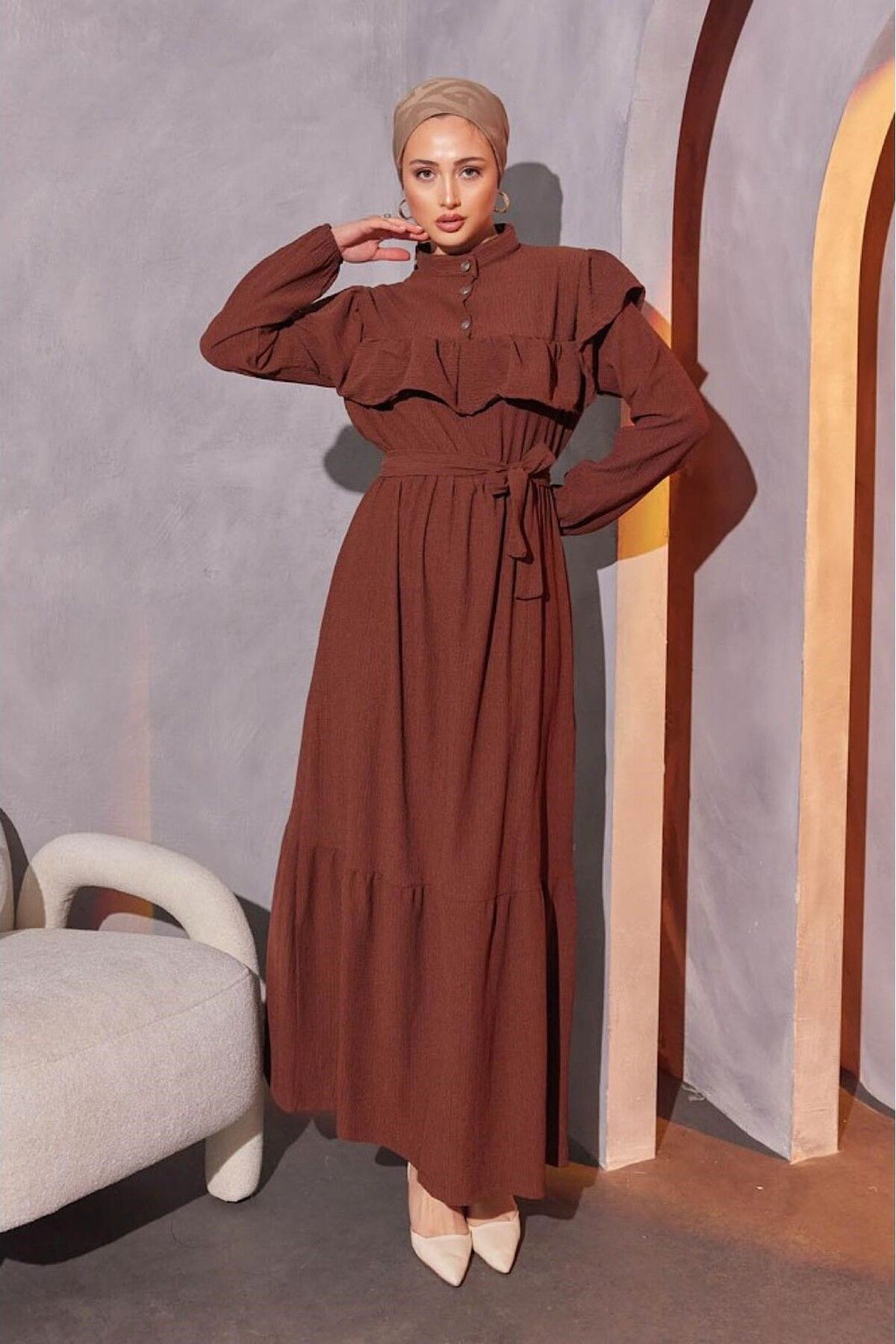 HİFADEN-Μακρύ γυναικείο φόρεμα Hijab με βολάν και κουμπιά με ζώνη 1