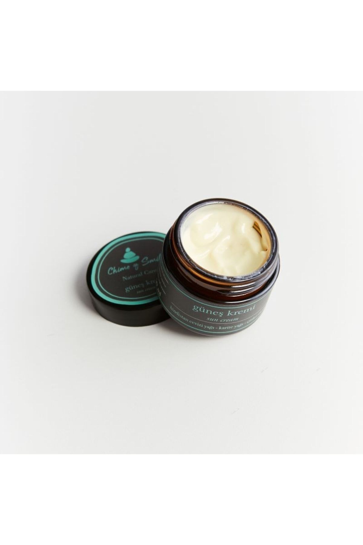 Chime of Smile-Sunscreen with Natural Ingredients - Spf Protection and Moisturizing Formula 100ml 1