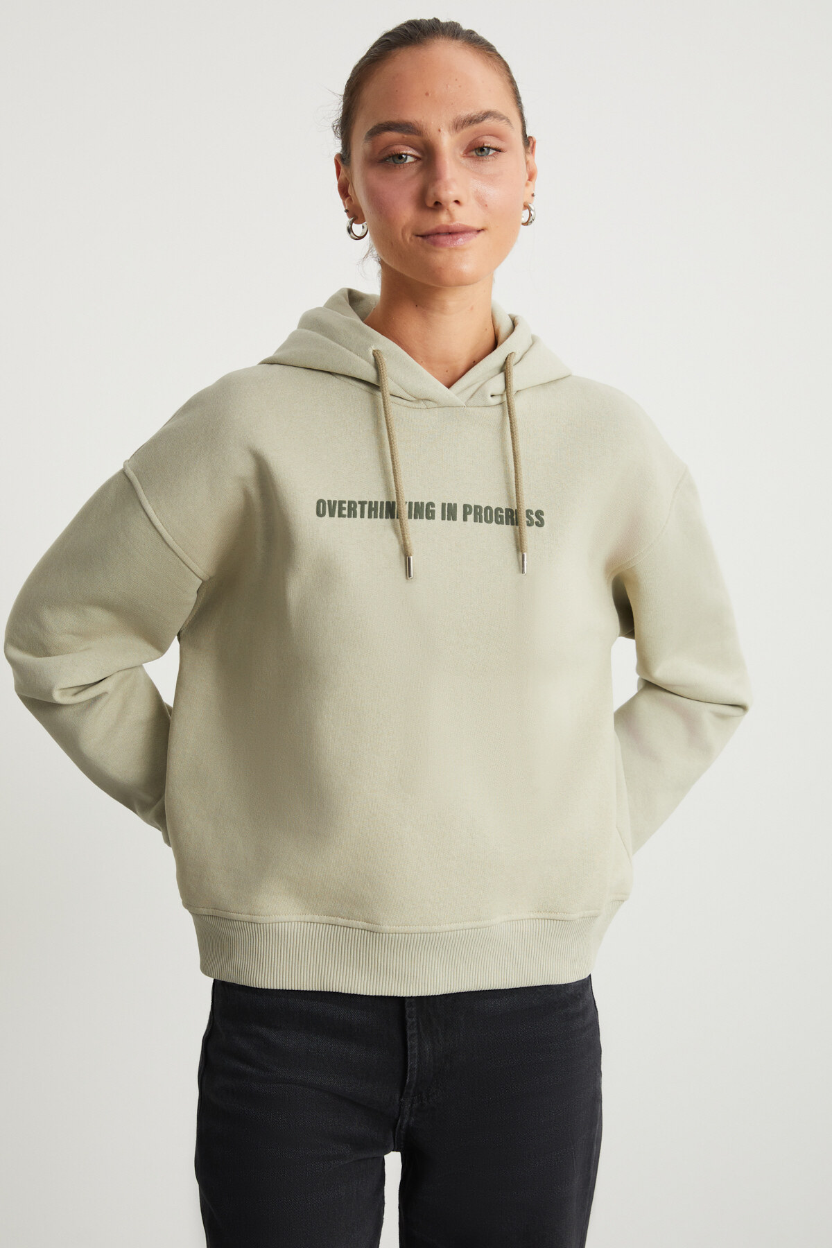 GRIMELANGE  IANE Kadın 3 İplik İçi Şardonlu Yazı Baskılı Kapüşonlu Yeşil Sweatshirt - Görsel 2