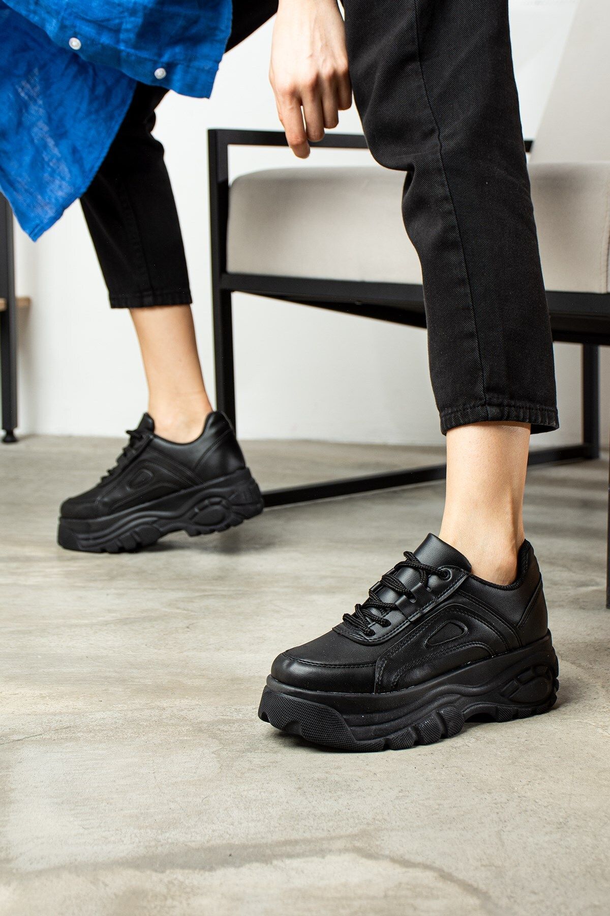 femme de jour sneaker noir baskets à lacets légers 001