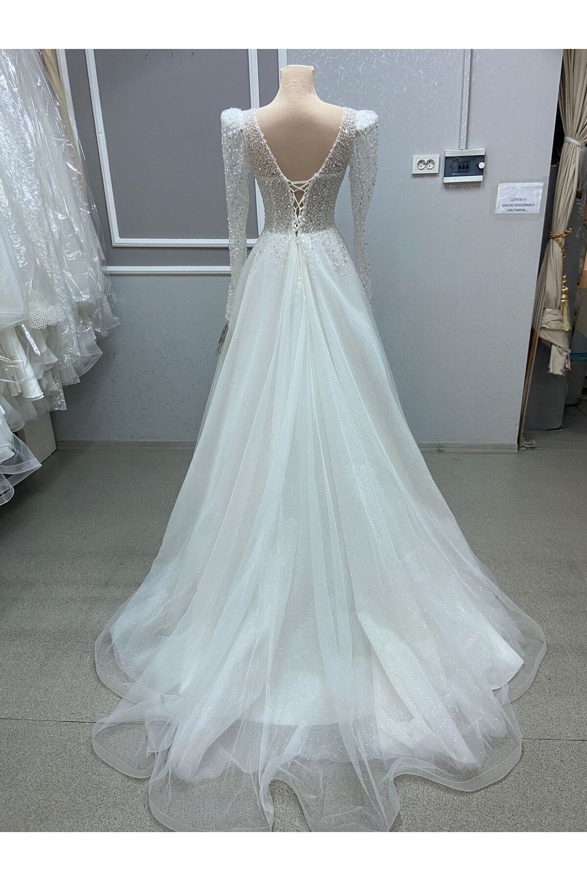 https://cdn.dsmcdn.com/ty1449/product/media/images/prod/QC/20240731/11/fdb6b109-9a2e-343c-ba11-65cbd53adb18/1_org_zoom.jpg