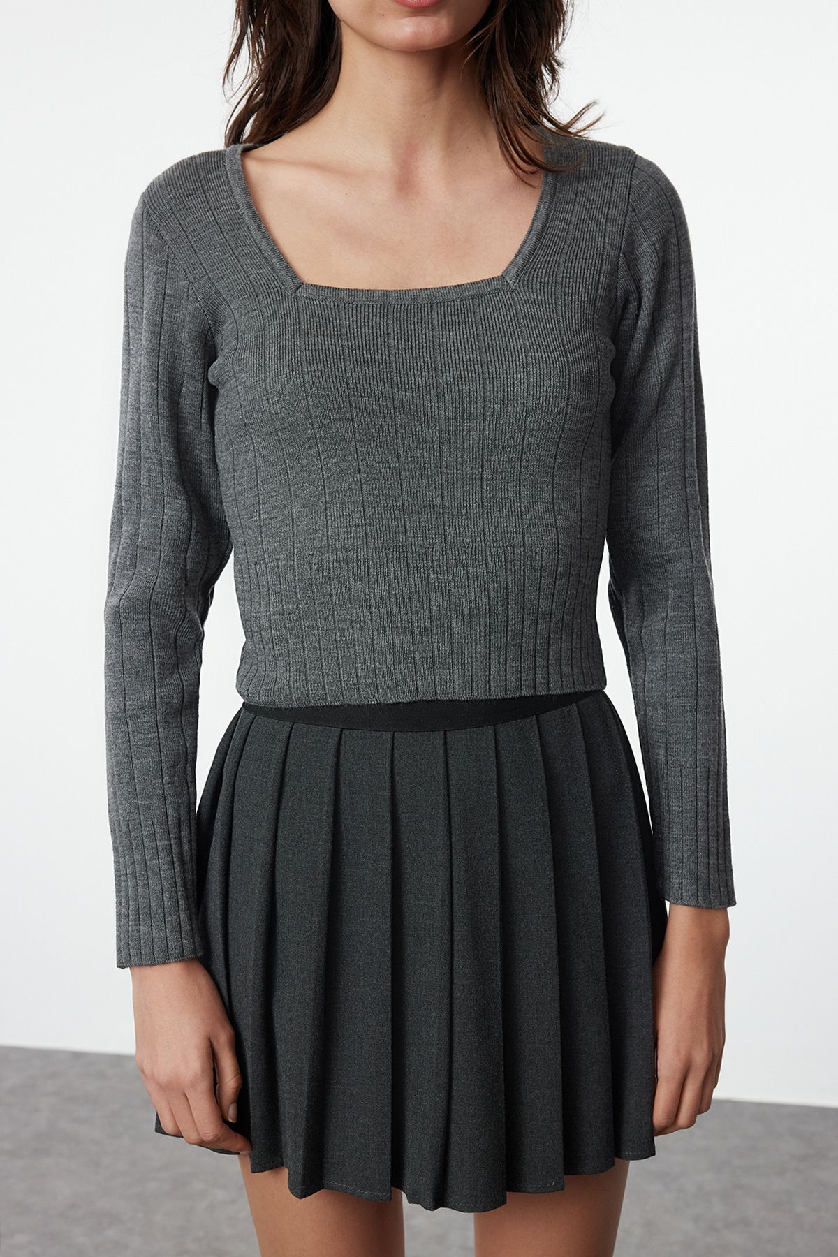 Trendyol Collection-Anthracite Knitwear Sweater - Crop Square Collar, TWOAW24KZ01199 4