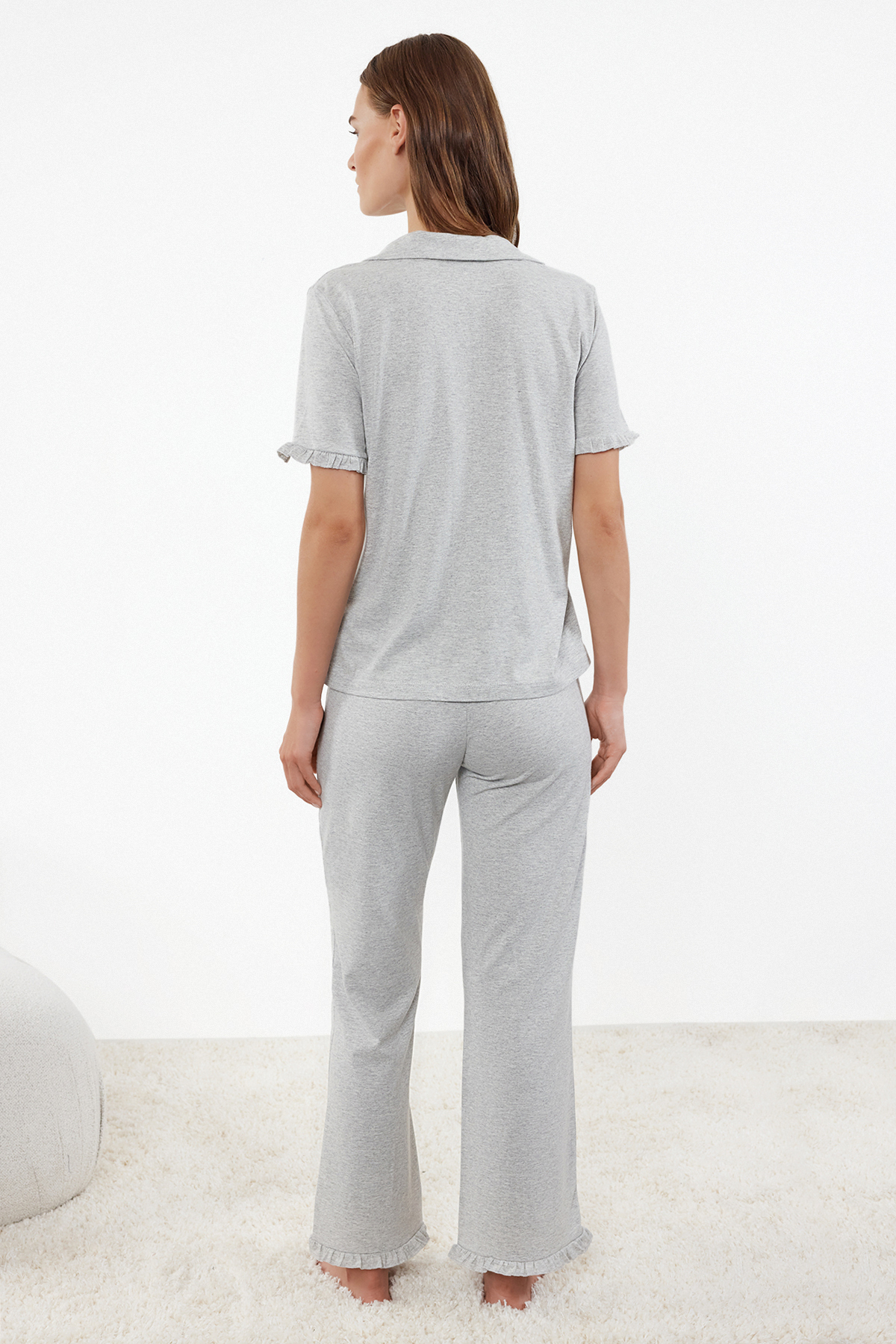 Trendyolmilla  Gri Melanj %100 Pamuklu Fırfır Detaylı Örme Pijama Takımı THMSS24PT00223 - Görsel 5