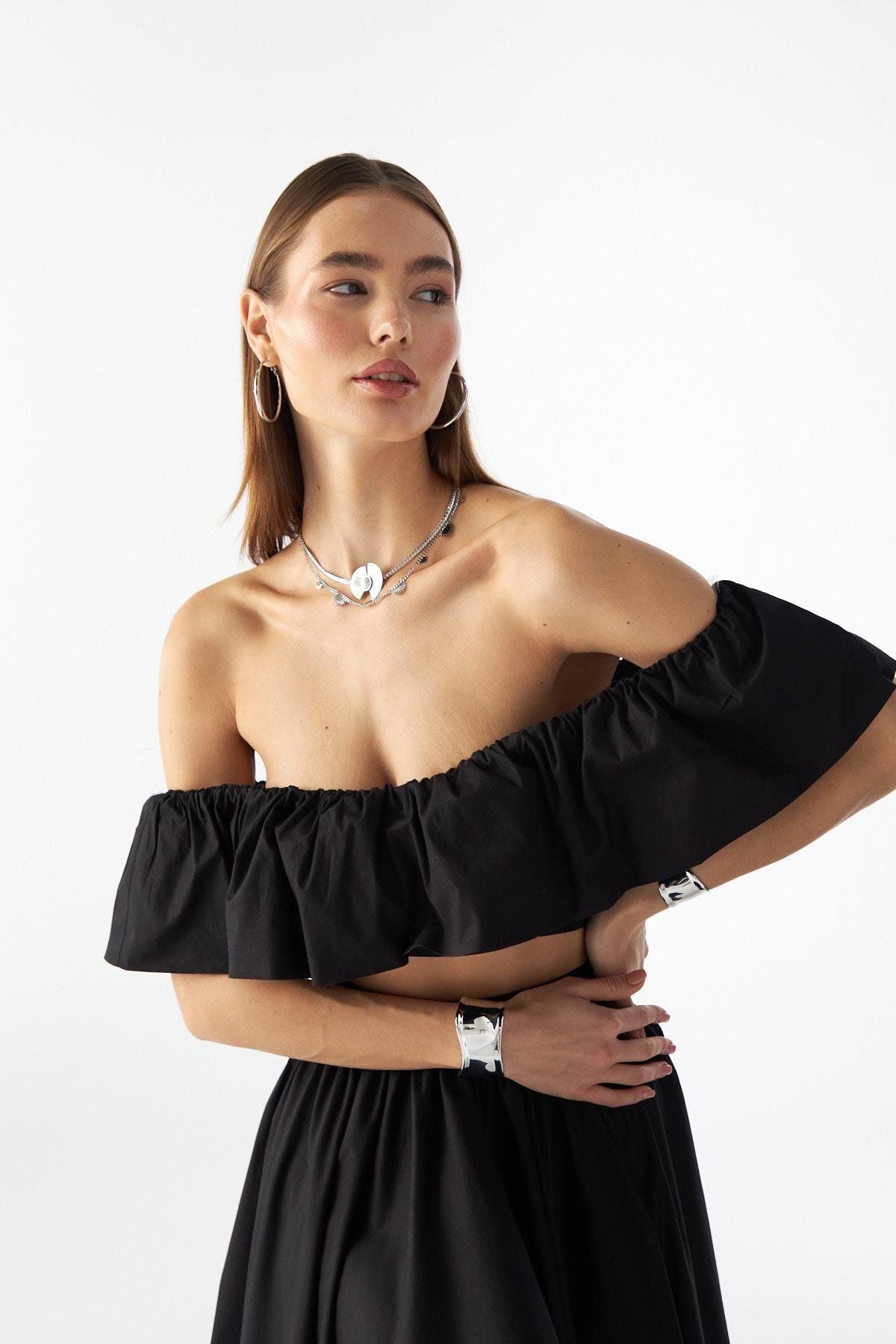NOK İSTANBUL-Jolie Nokistanbul - Black Ruffle Crop Blouse 3