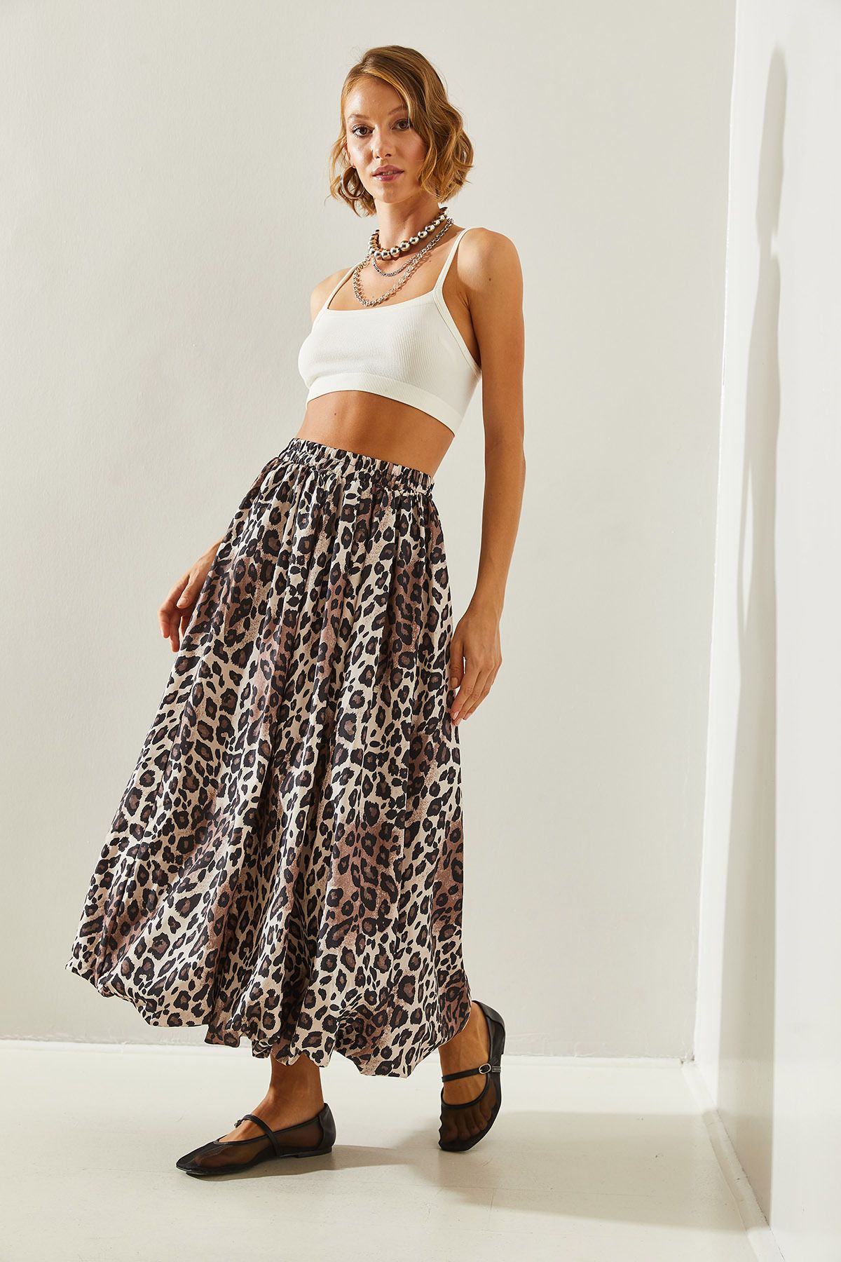 complete the look image