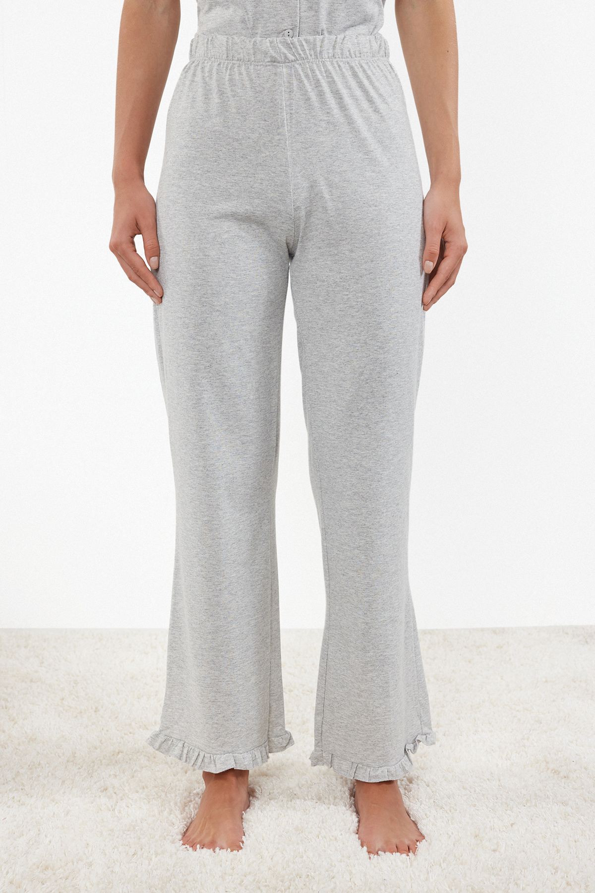 Trendyolmilla  Gri Melanj %100 Pamuklu Fırfır Detaylı Örme Pijama Takımı THMSS24PT00223 - Görsel 4