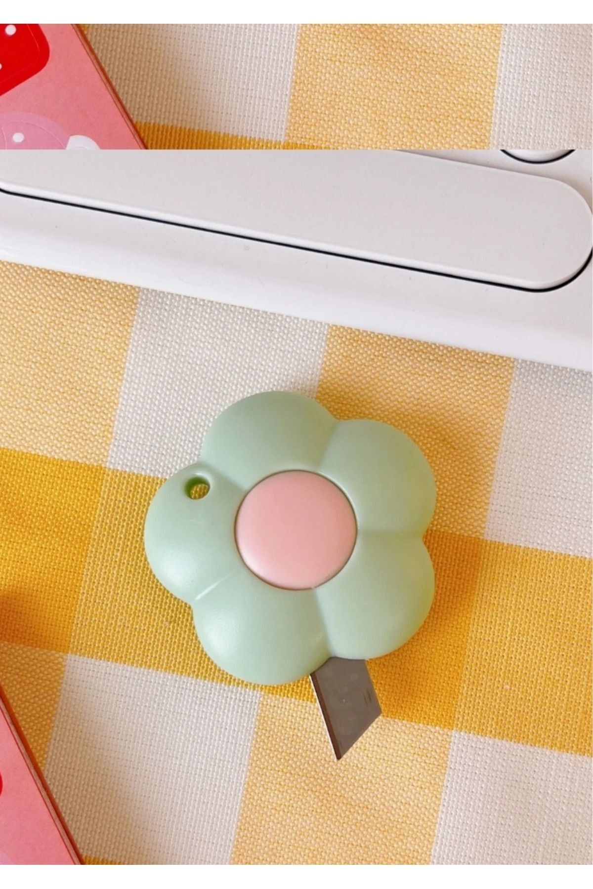 Sitarem Sanal İnternet Mağazacılığı Sevimli Çiçek Yeşil Otomatik Mini Maket Bıçağı 1 Adet