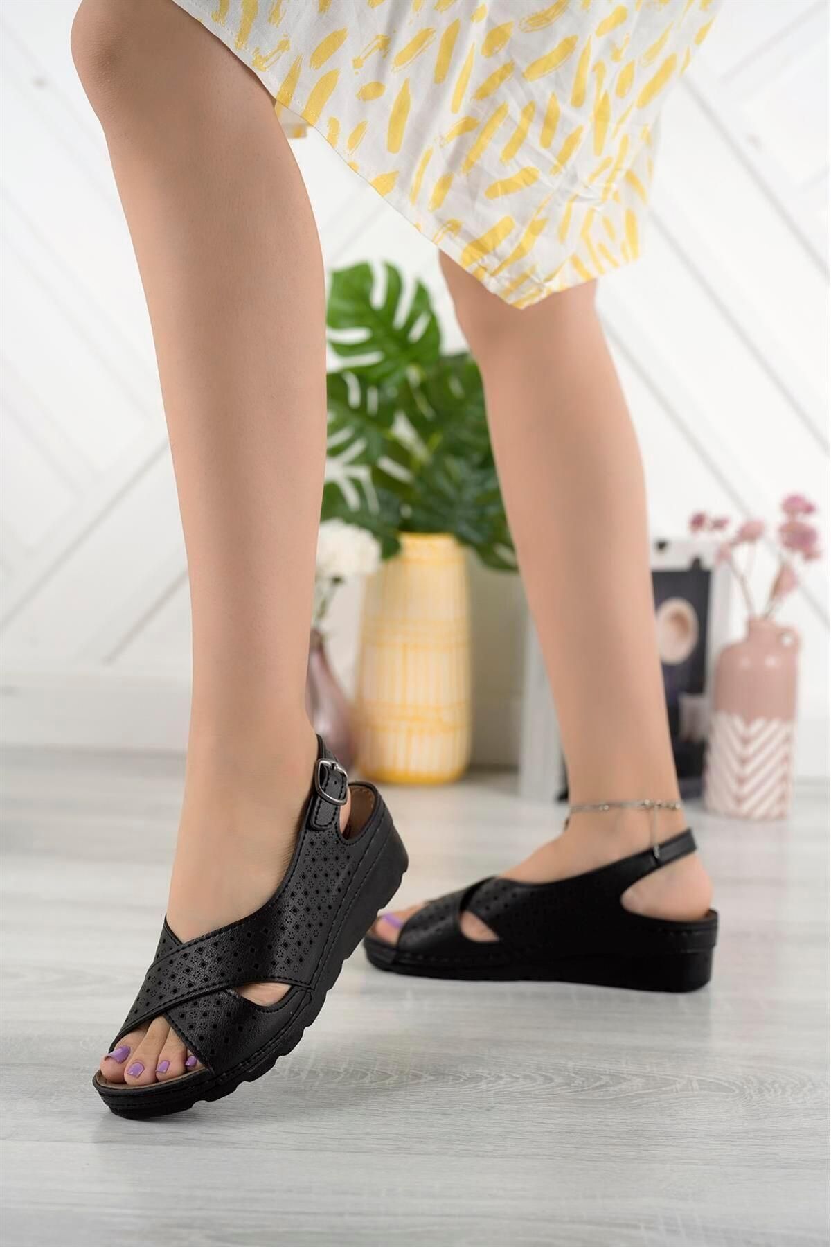 صندل زنانه مشکی ShoesBag | AWOX150 اورجینال - تصویر 3