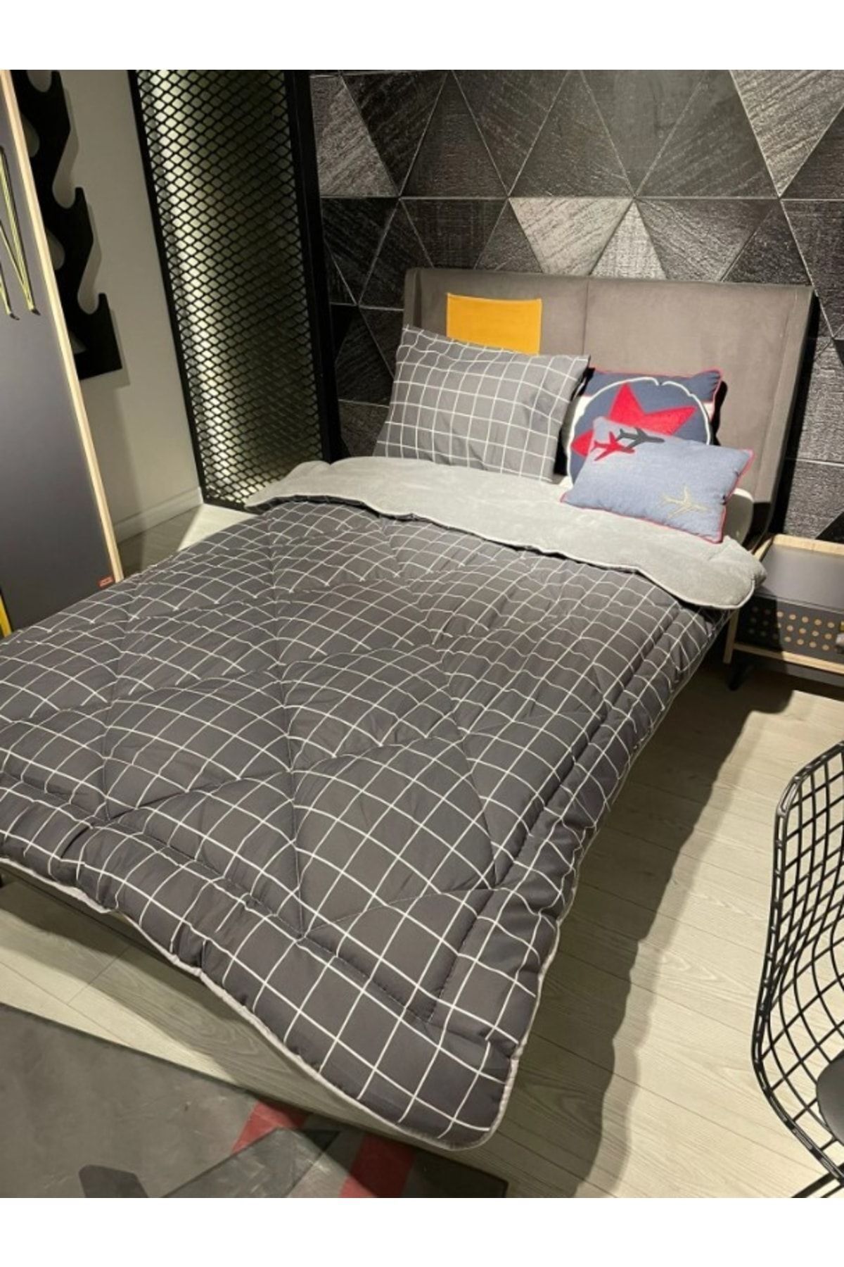 Violacasa-Double Sided Welsoft Quilt Single Anthracite Square 3