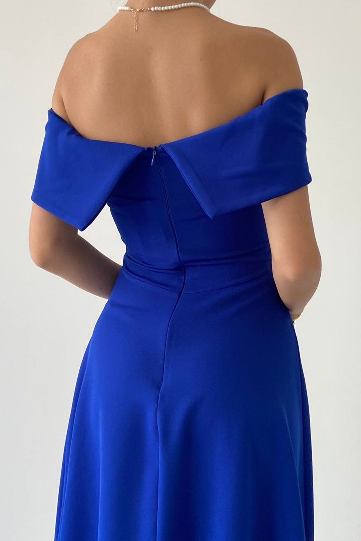 vuvutasarım-Saks Blue Atlas Fabric Detail Madonna límečku Saks Blue Flared Midi šaty 222 4