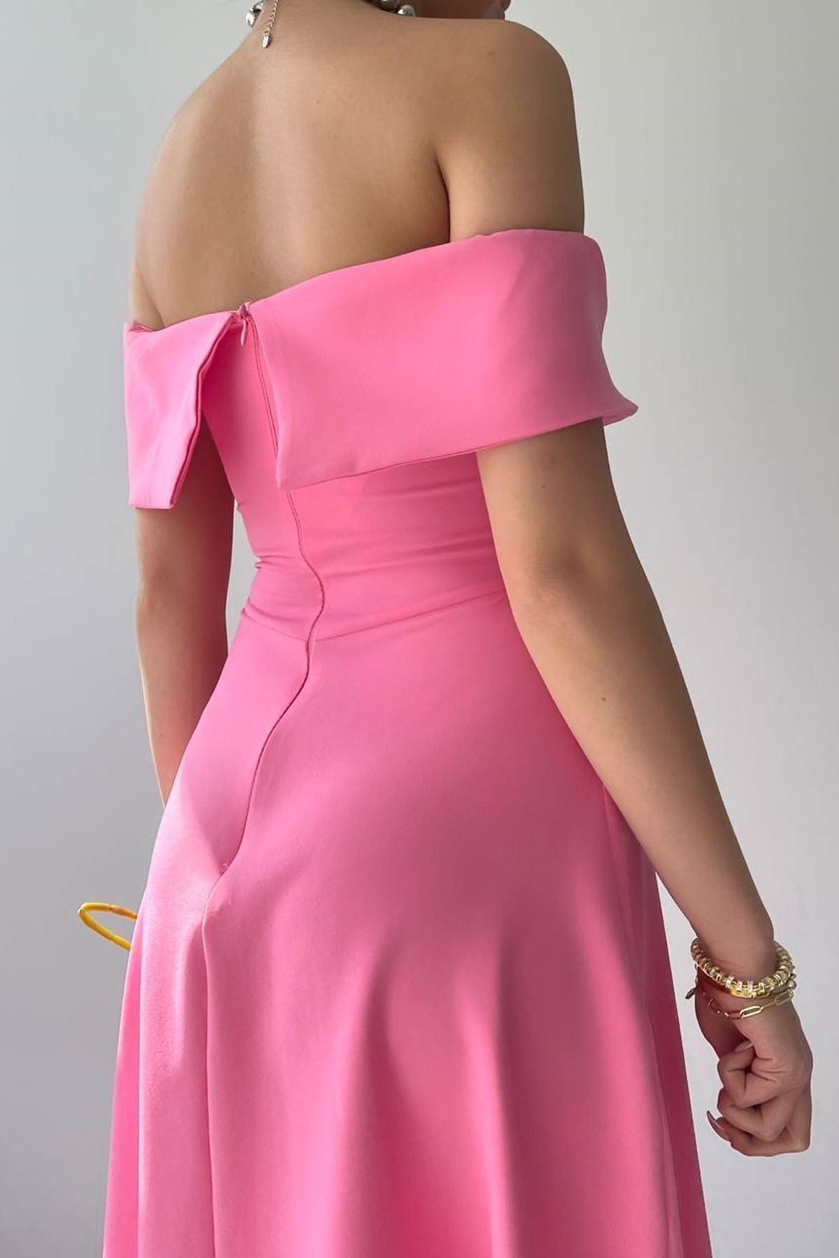 lovebox-Rosa Midi-Abendkleid von Atlas – Madonna-Kragen, Kleid 222 3