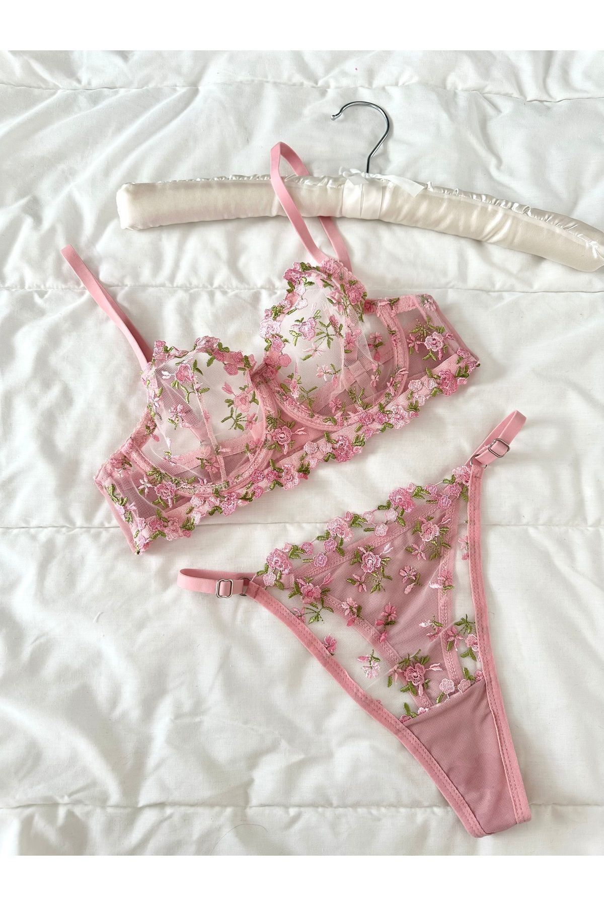 Feruzdesign-Pink Robin Bralet Set 6