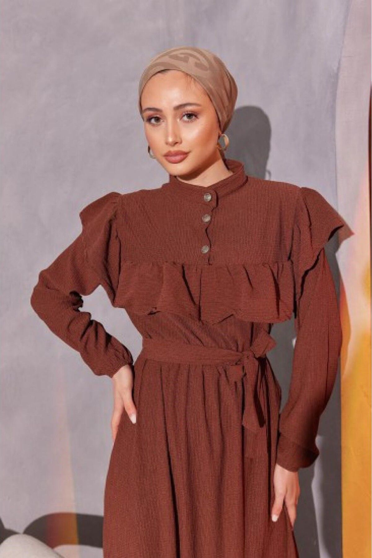HİFADEN-Μακρύ γυναικείο φόρεμα Hijab με βολάν και κουμπιά με ζώνη 2