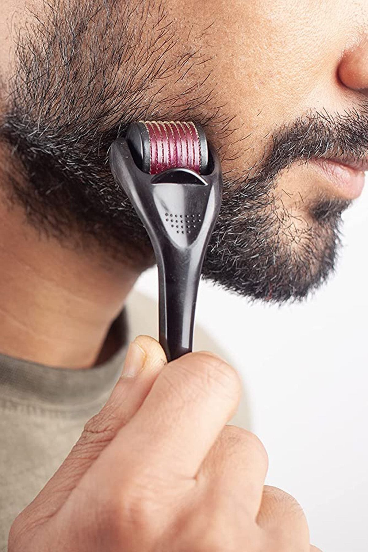 Genel Markalar Titanyum Uçlu Dermaroller Saç Sakal Çıkarma Tarağı 0.5mm Siyah Roller İğneli Masaj Aleti 540 İğne