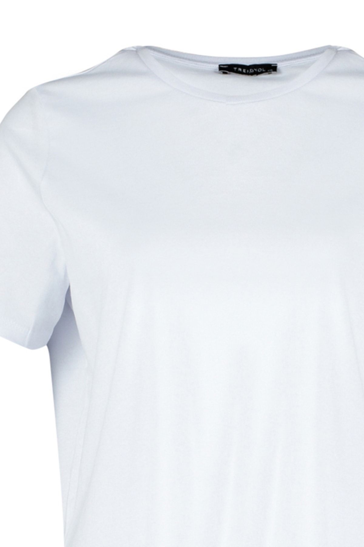 Trendyol Curve-Bílé tričko Crew Neck – 100% bavlna, velká velikost Tbbss22Ts0733 7