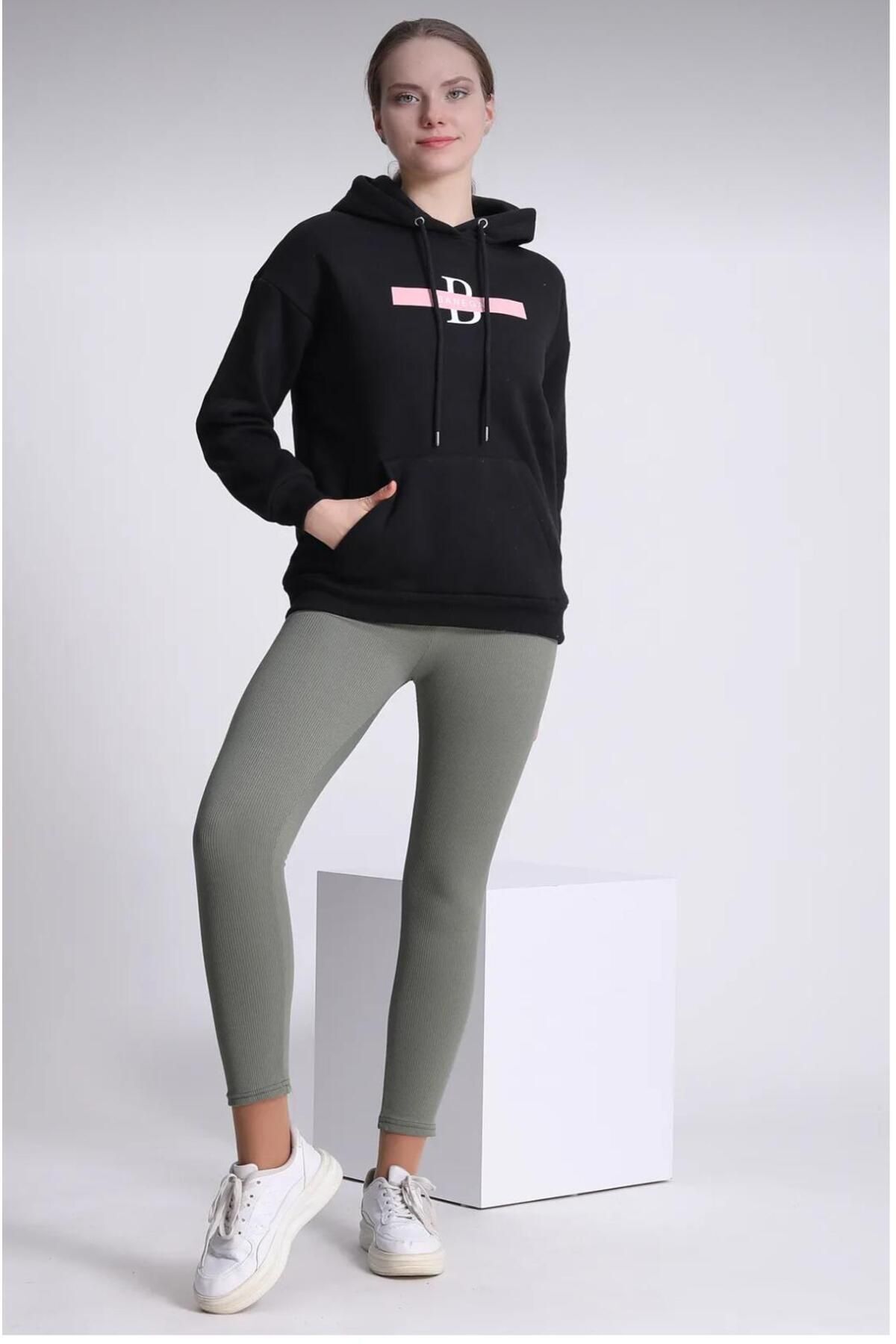 complete the look image