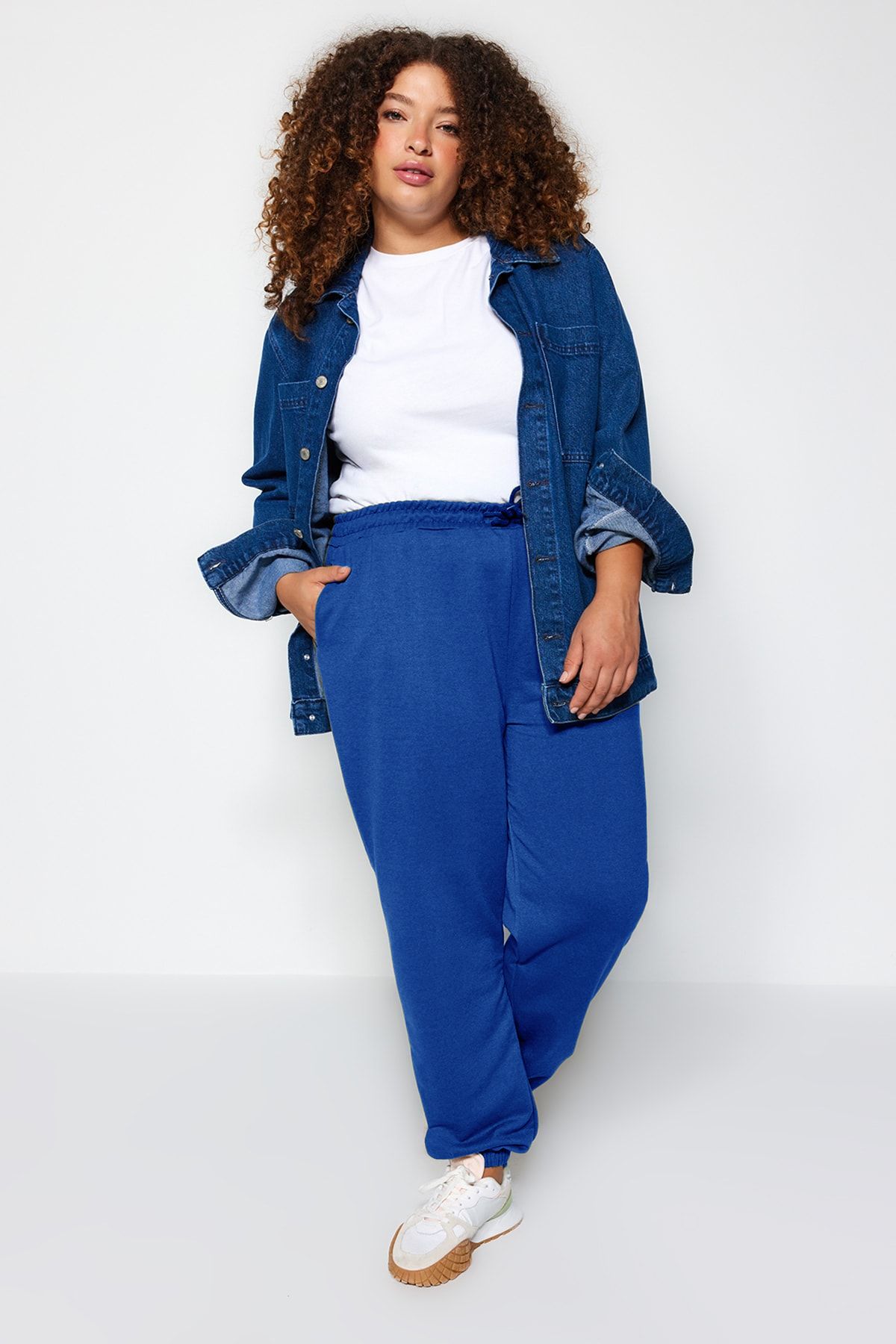 Trendyol Curve-Tepláky Indigo Jogger Elastic Leg Knitted Plus Size Tbbss22Ea0065 7