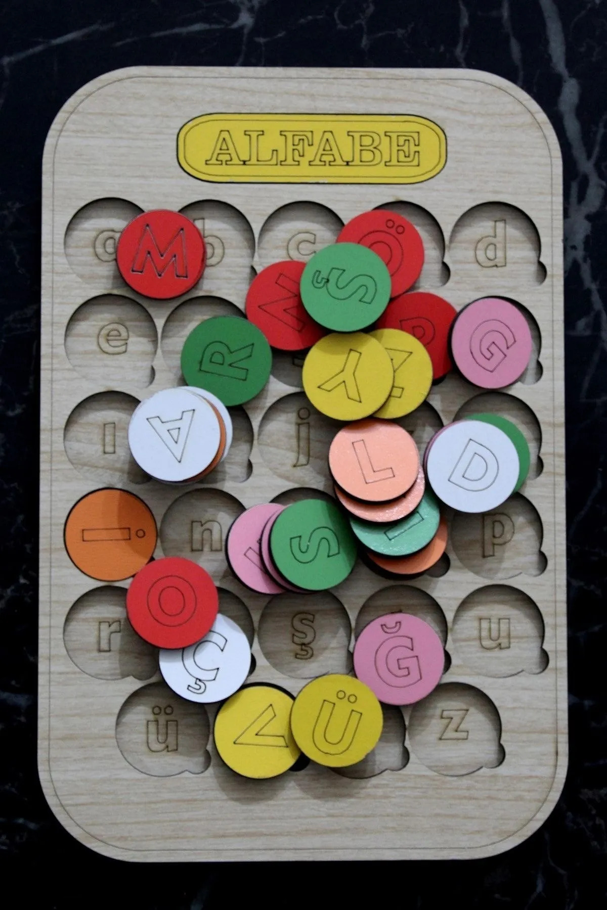 WoodStory Ahşap Alfabe Tahtası 29 Harf Alfabe Seti Bul Tak Puzzle Eğitici Montessori Okul Öncesi fotoğrafı 3 (önizleme)