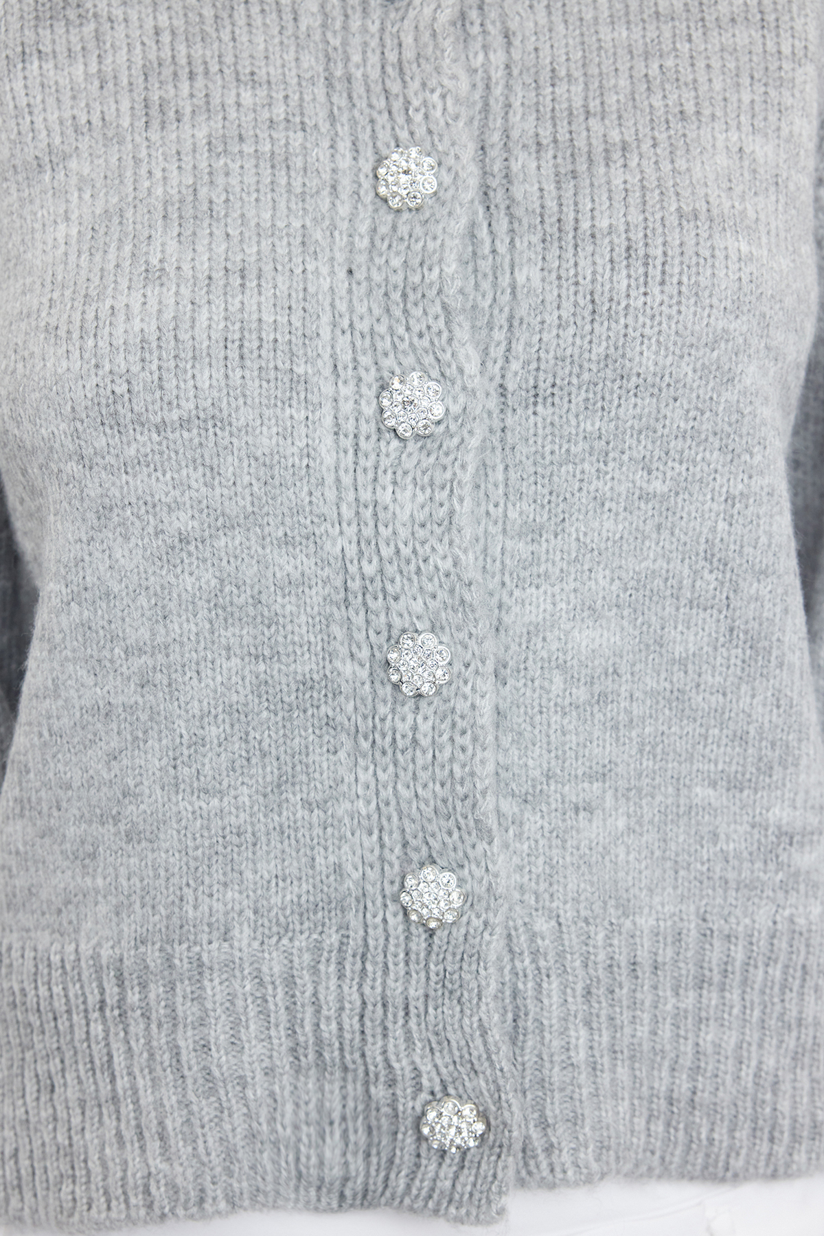 Trendyol Collection Jasnoszary, miękki, teksturowany, dzianinowy kardigan zapinany na guziki TWOAW21HI0034