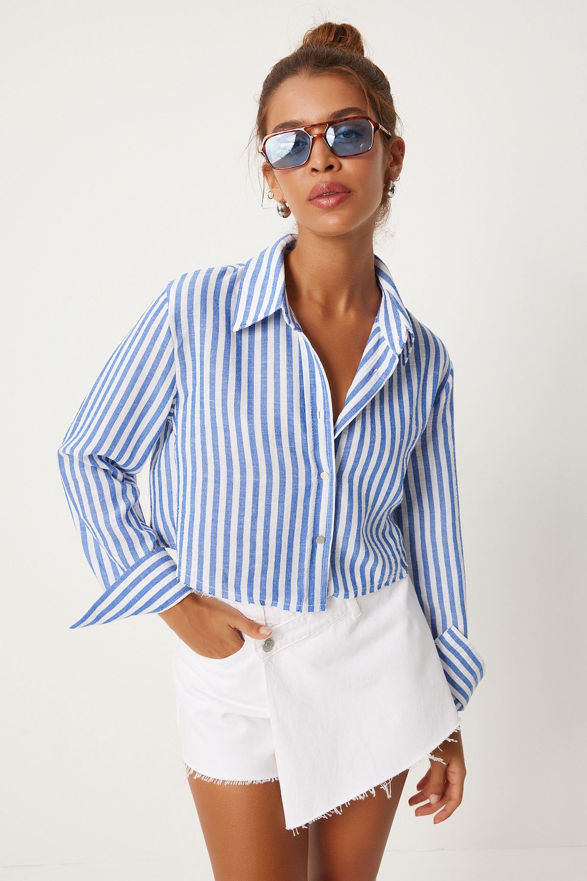 Happiness İstanbul-Blau gestreiftes, weißes, antikes Crop-Shirt - FN03259 2