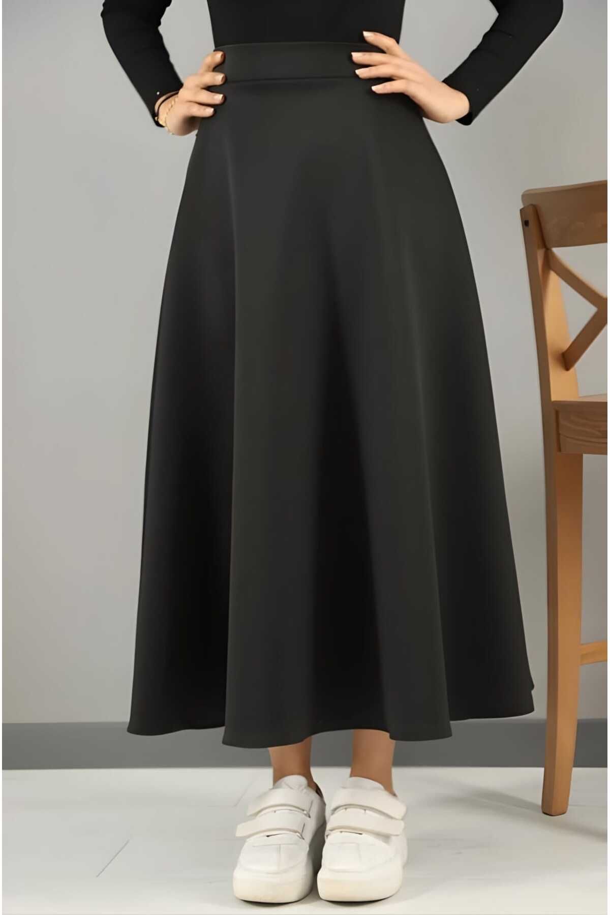 jupe évasée hijab en tissu scuba noir